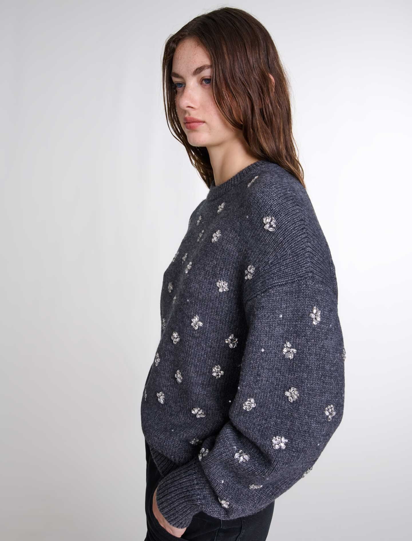 Knitted jumper with rhinestones - 7