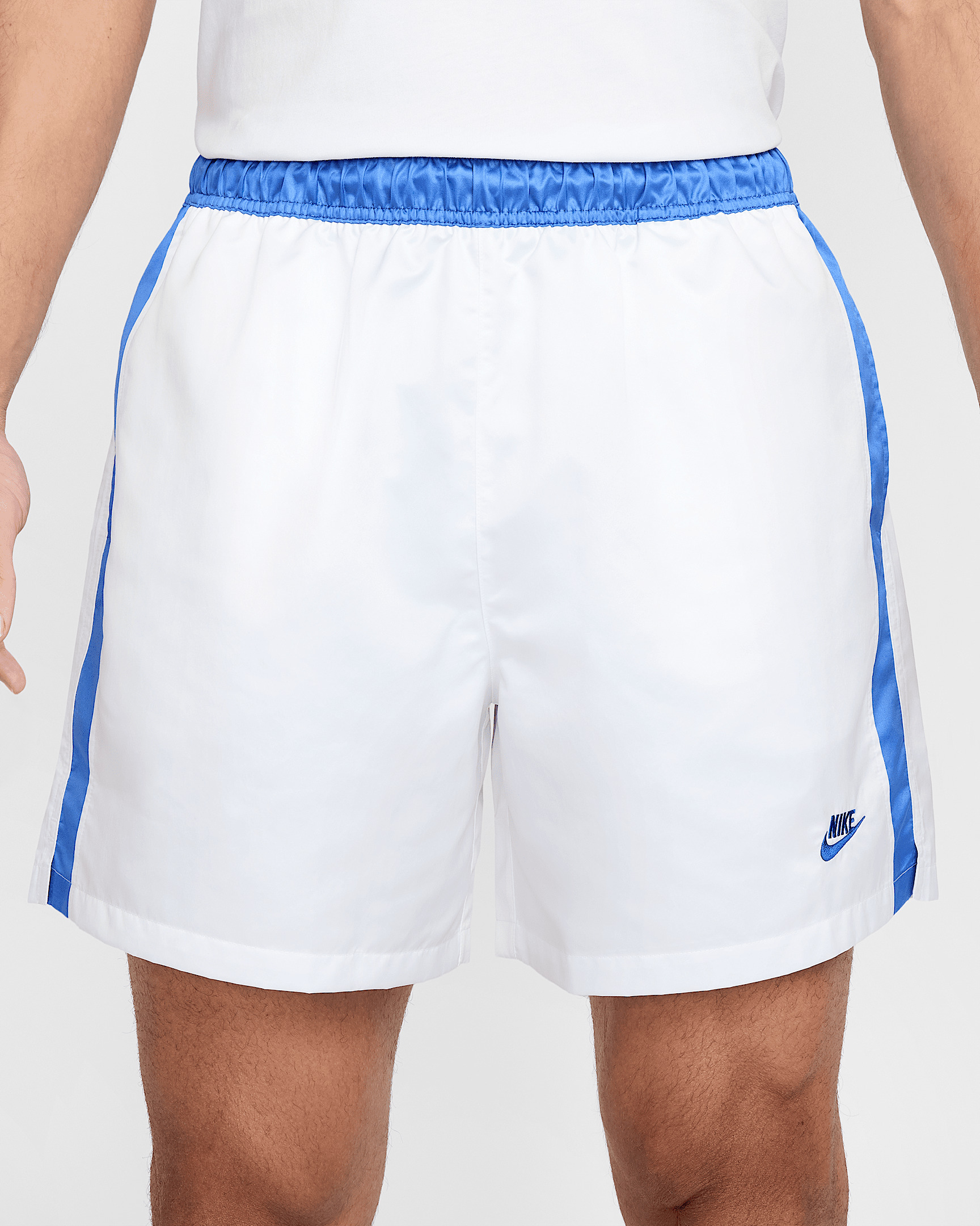 Nike Sportswear Club Men's Flow Football Shorts - 3