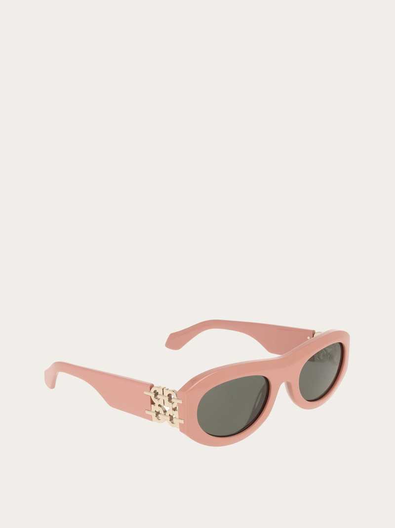 FERRAGAMO Sunglasses outlook