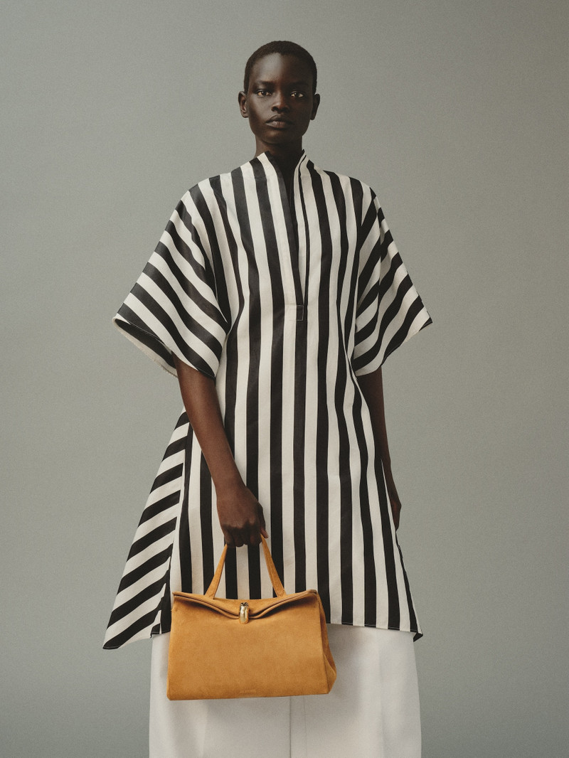 JACQUEMUS The Valérie outlook