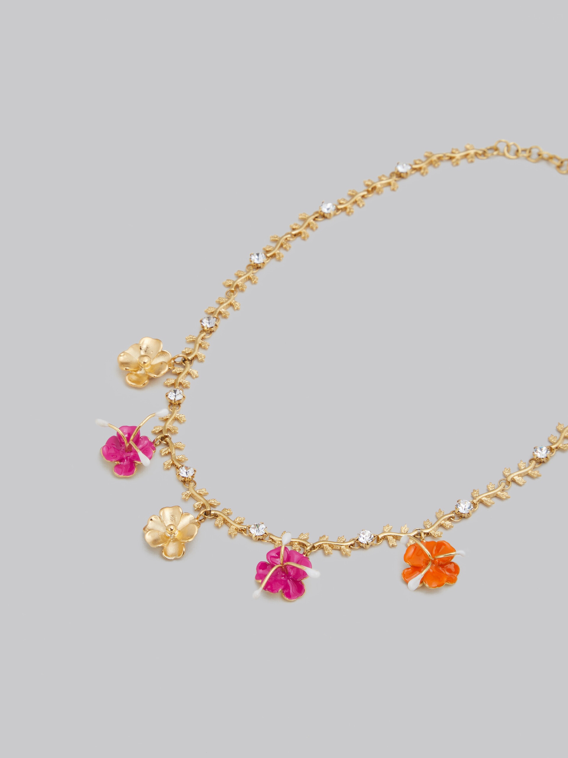 ENAMELLED FLOWER CHARM NECKLACE - 3