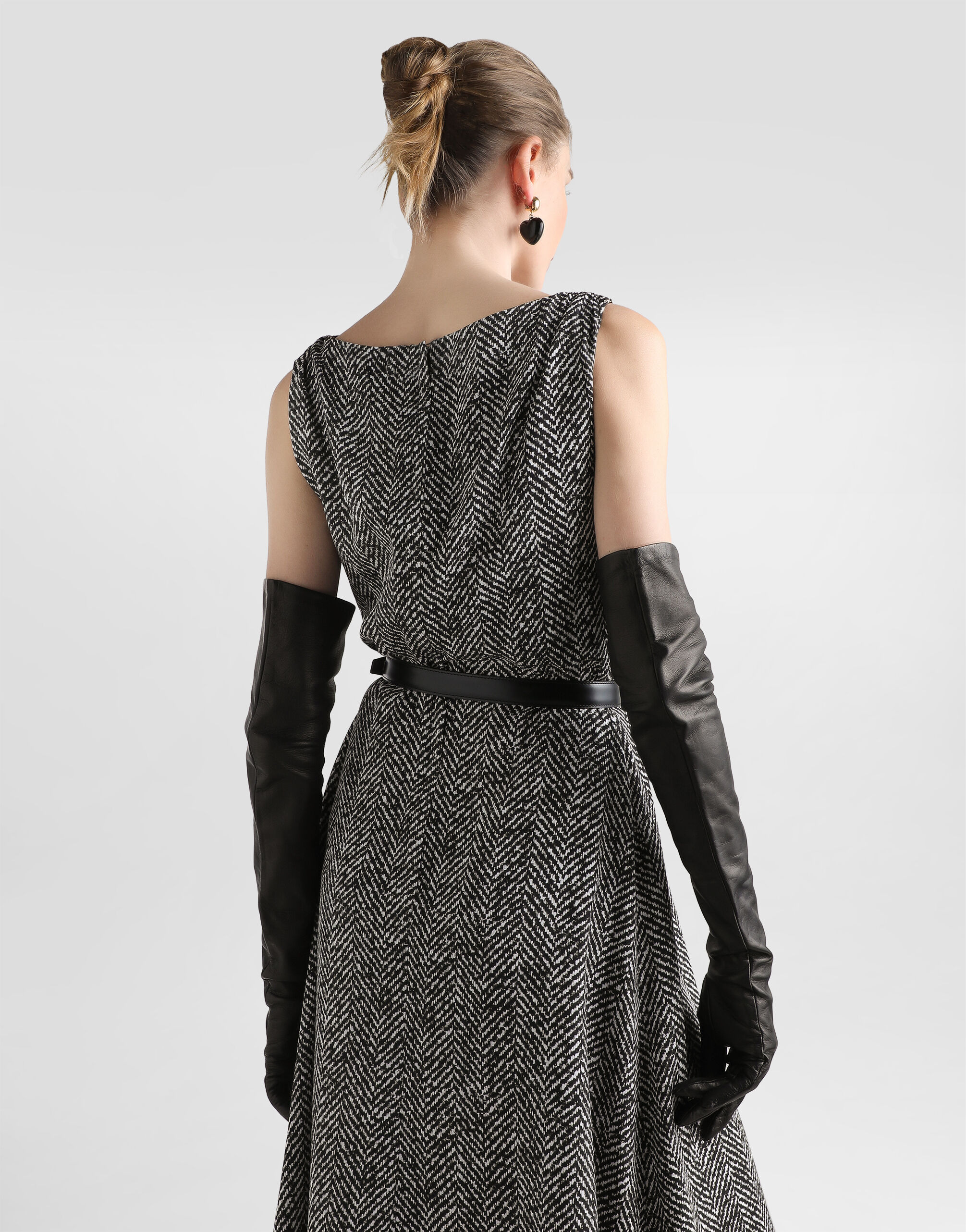 Heavy crêpe cocktail dress with chevron print - 5