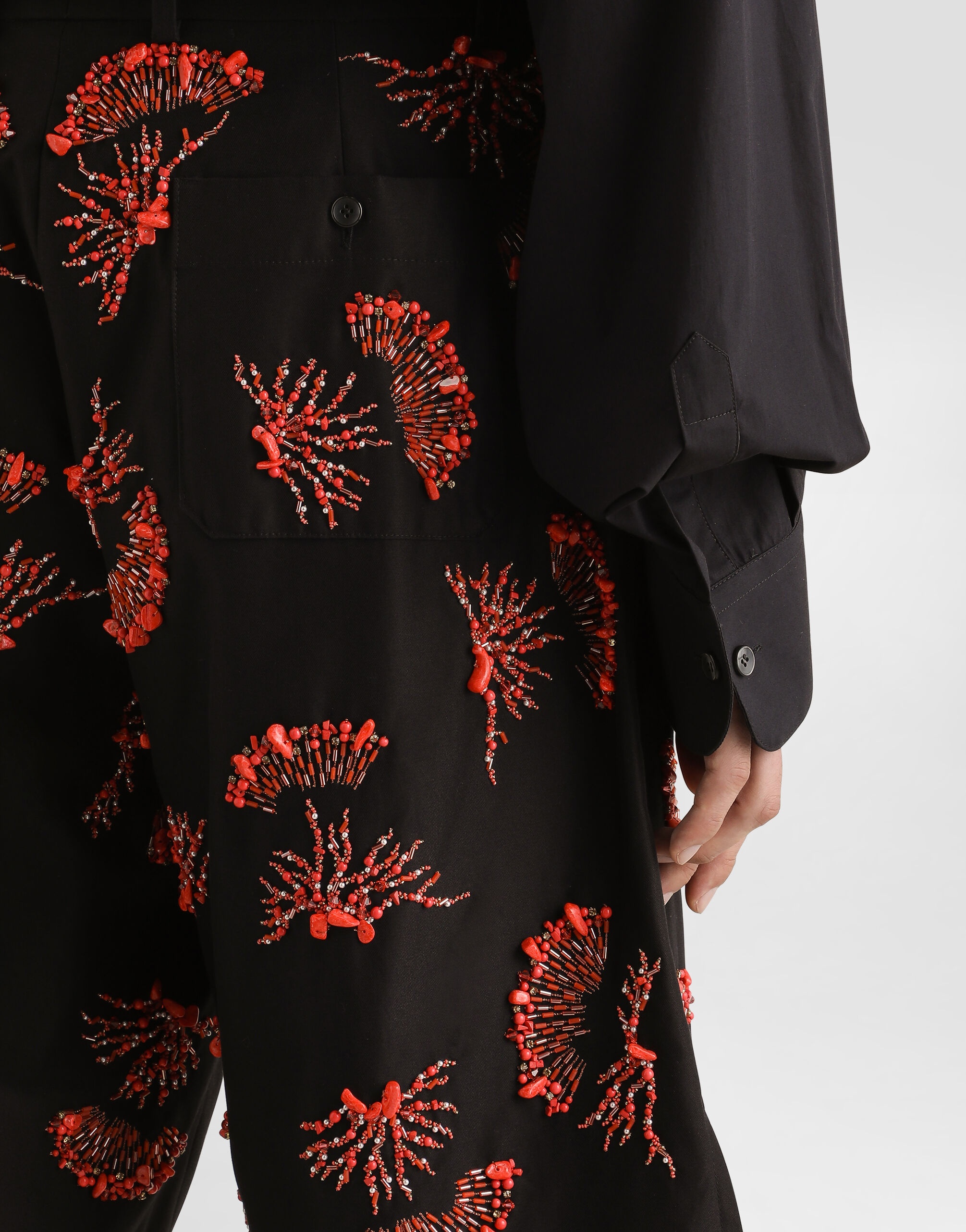 Cotton twill shorts with coral embroidery - 5
