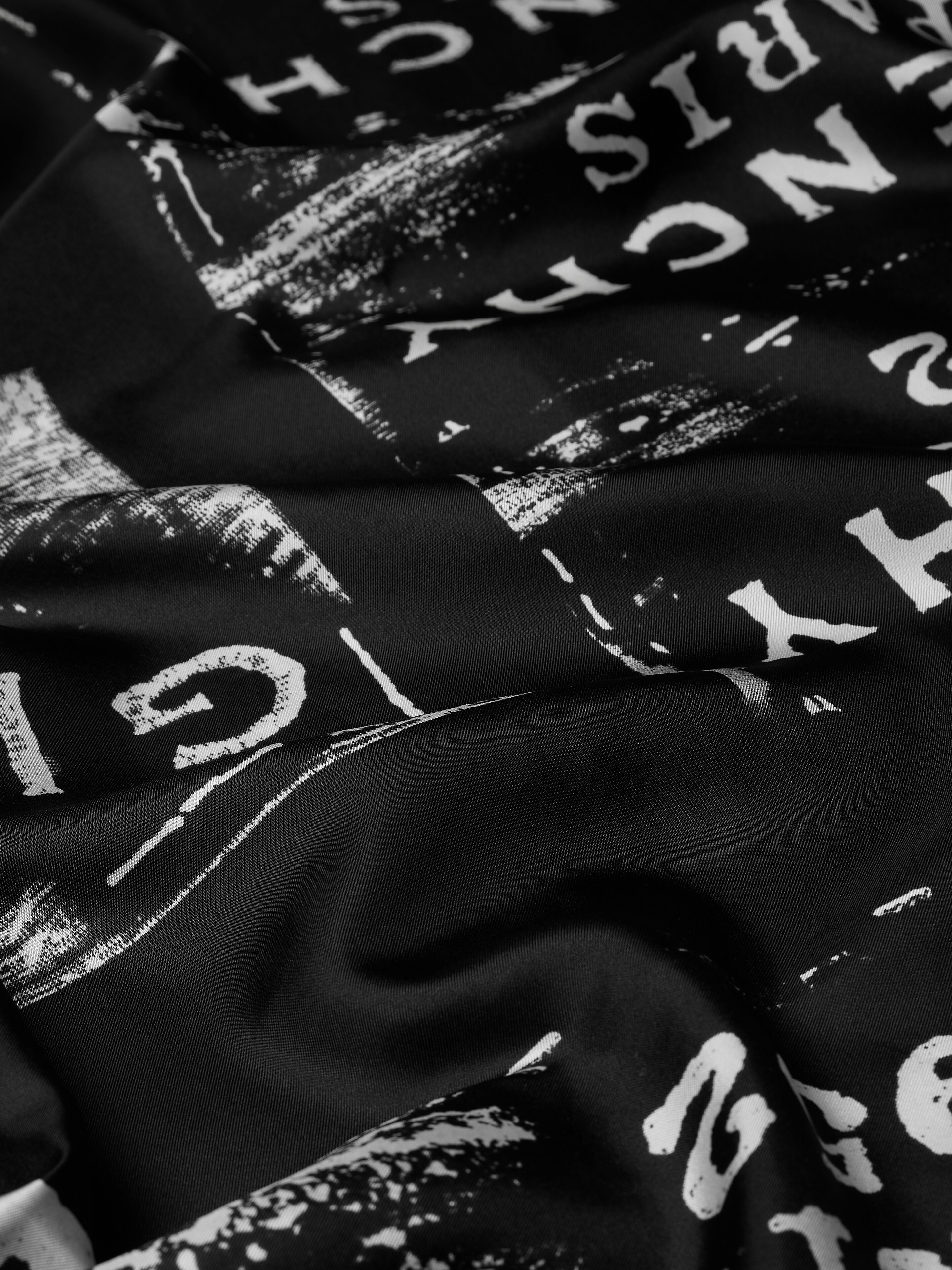 GIVENCHY STAMP SHAWL IN SILK - 2