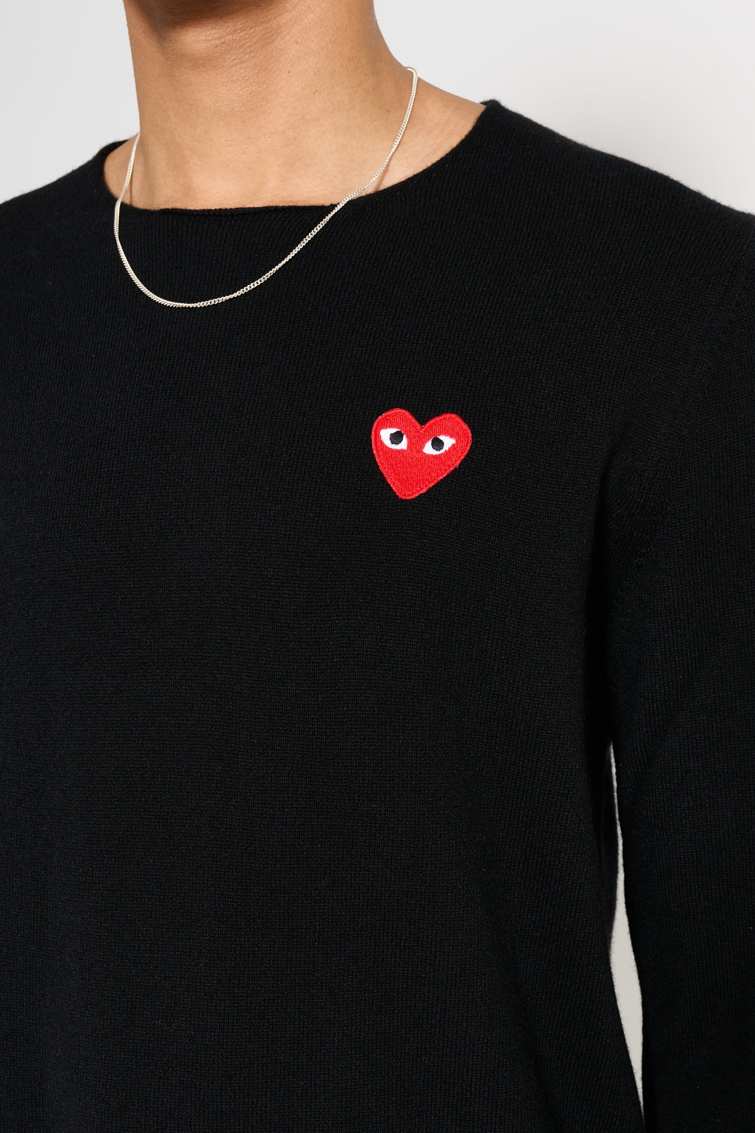COMME DES GARÇONS PLAY SMALL HEART KNITTED SWEATER BLACK - 4