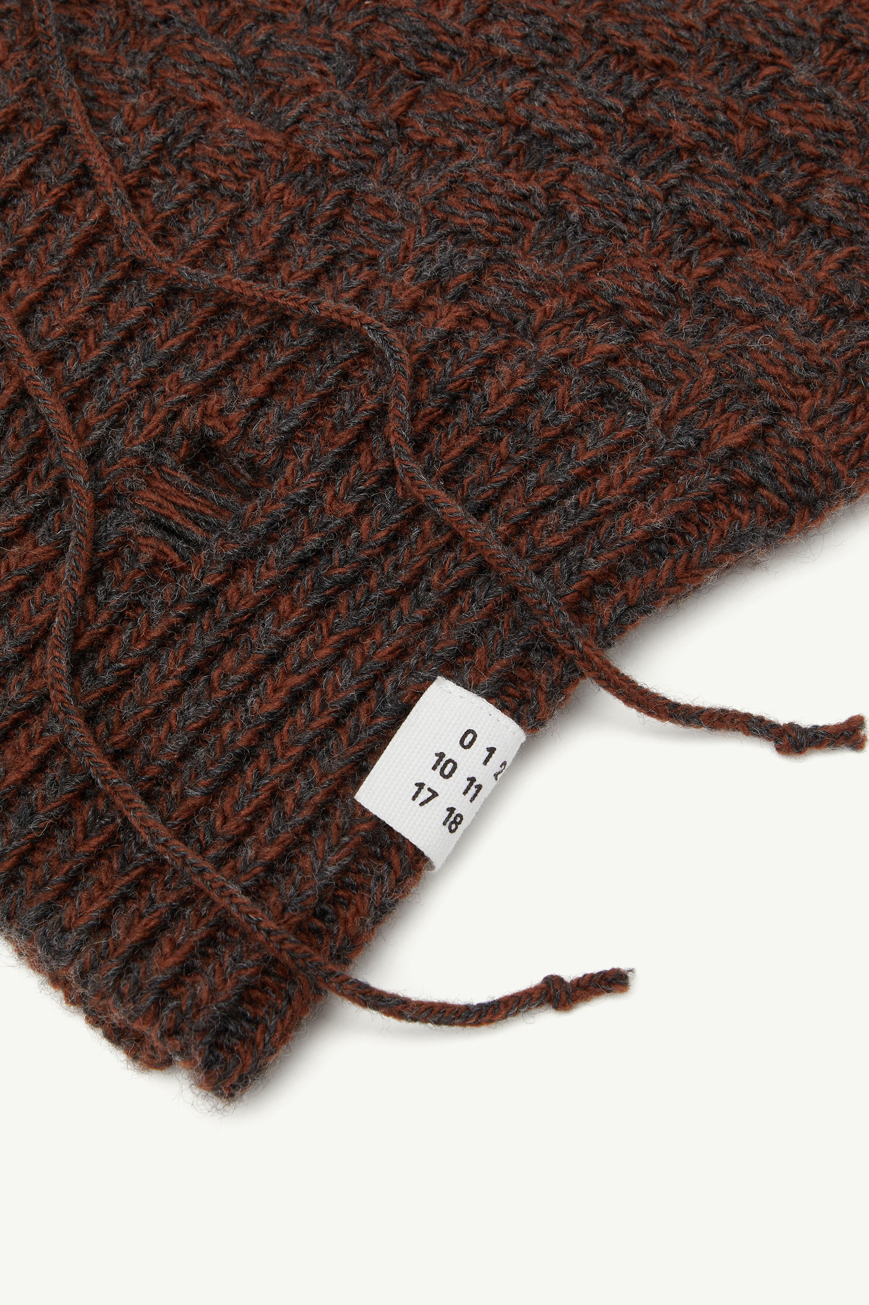 Wool blend hood - 3