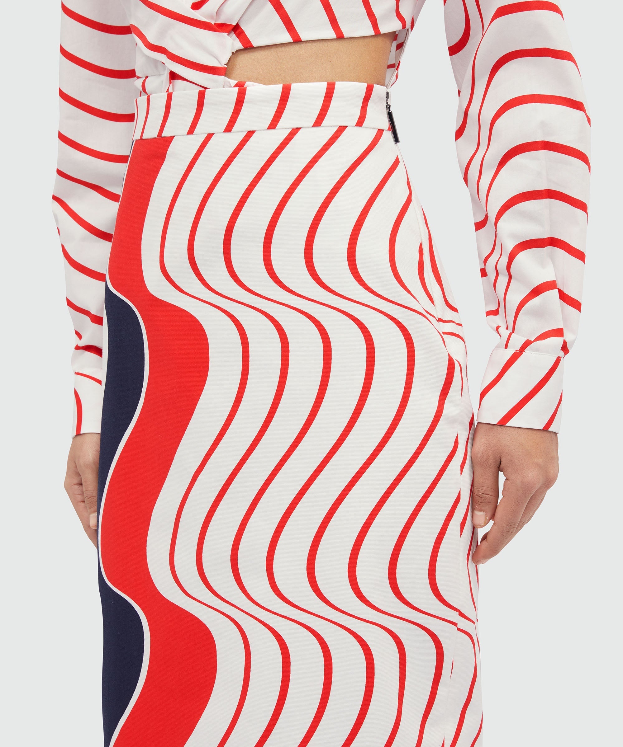 Skirt with "Waves" motif - 5