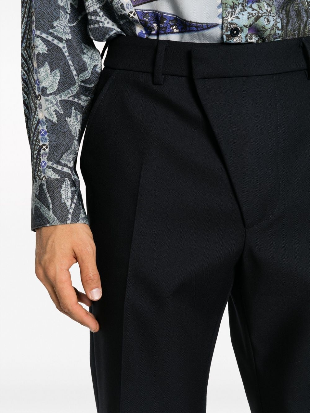 asymmetric button-fastening wide-leg trousers - 5
