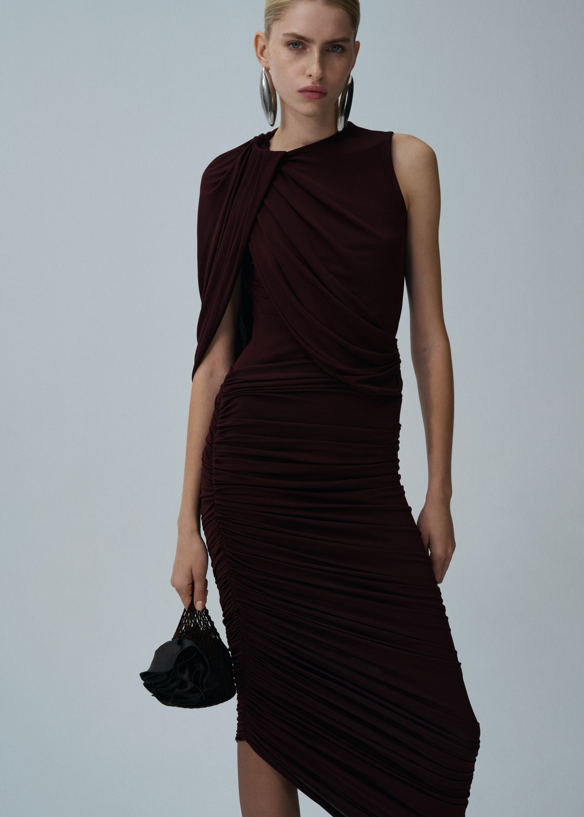 Asymmetrical draped midi skirt in bordeaux - 4