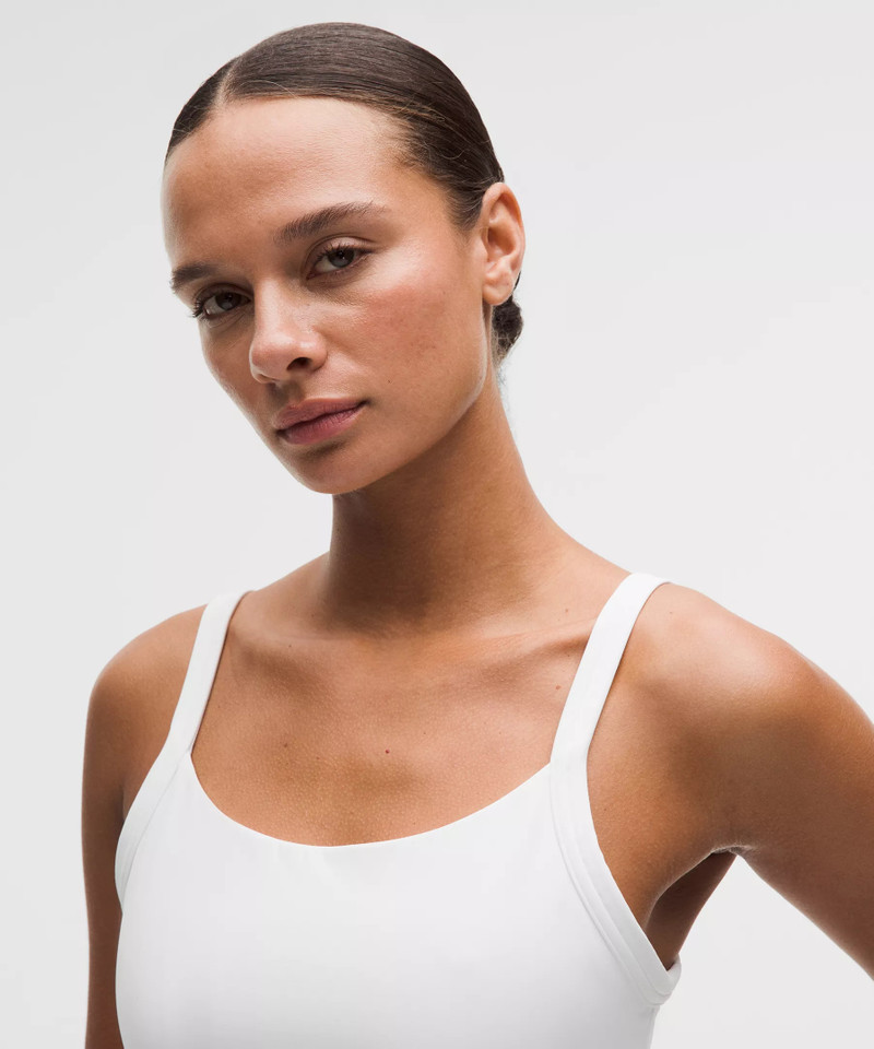 Straight-Strap Sports Bra *Light Support, B/C Cup 4