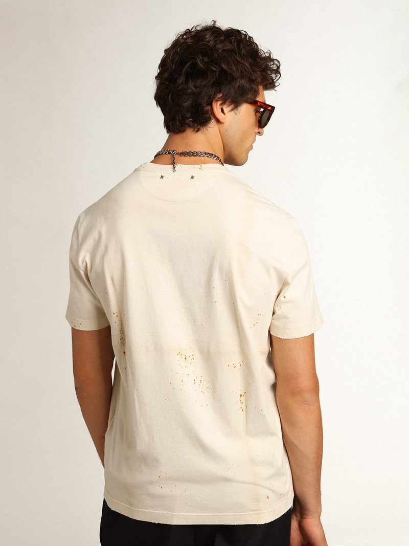 Men's bone white T-shirt with lettering and distressed details 4