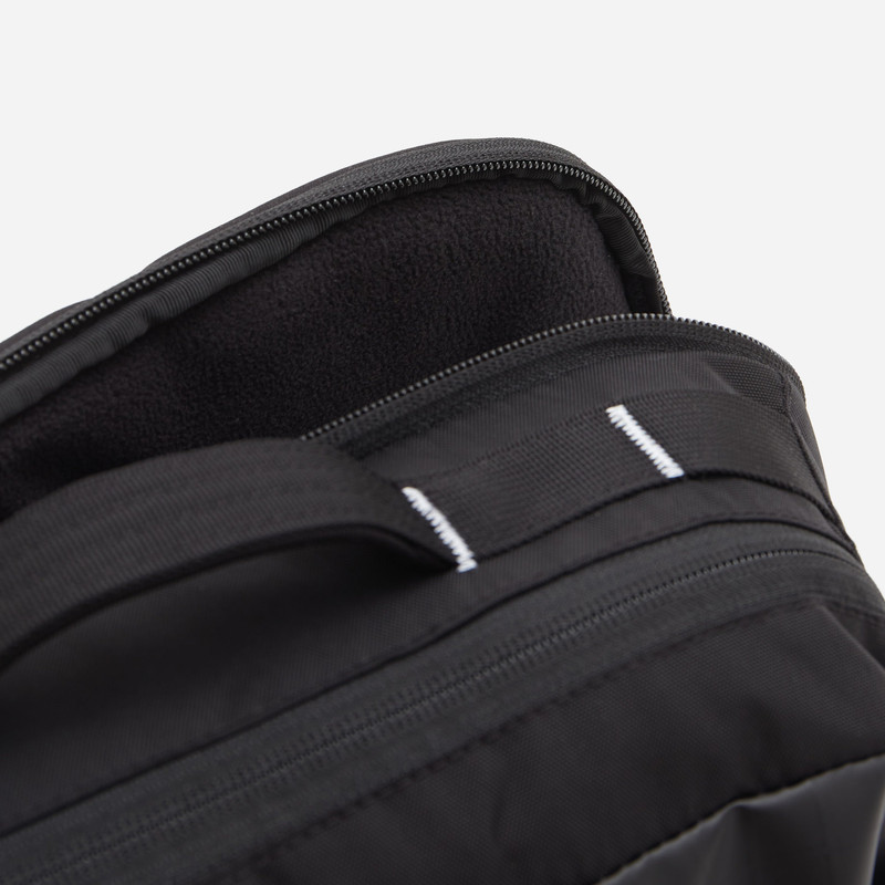 The North Face Base Camp Voyager Sling Backpack 7