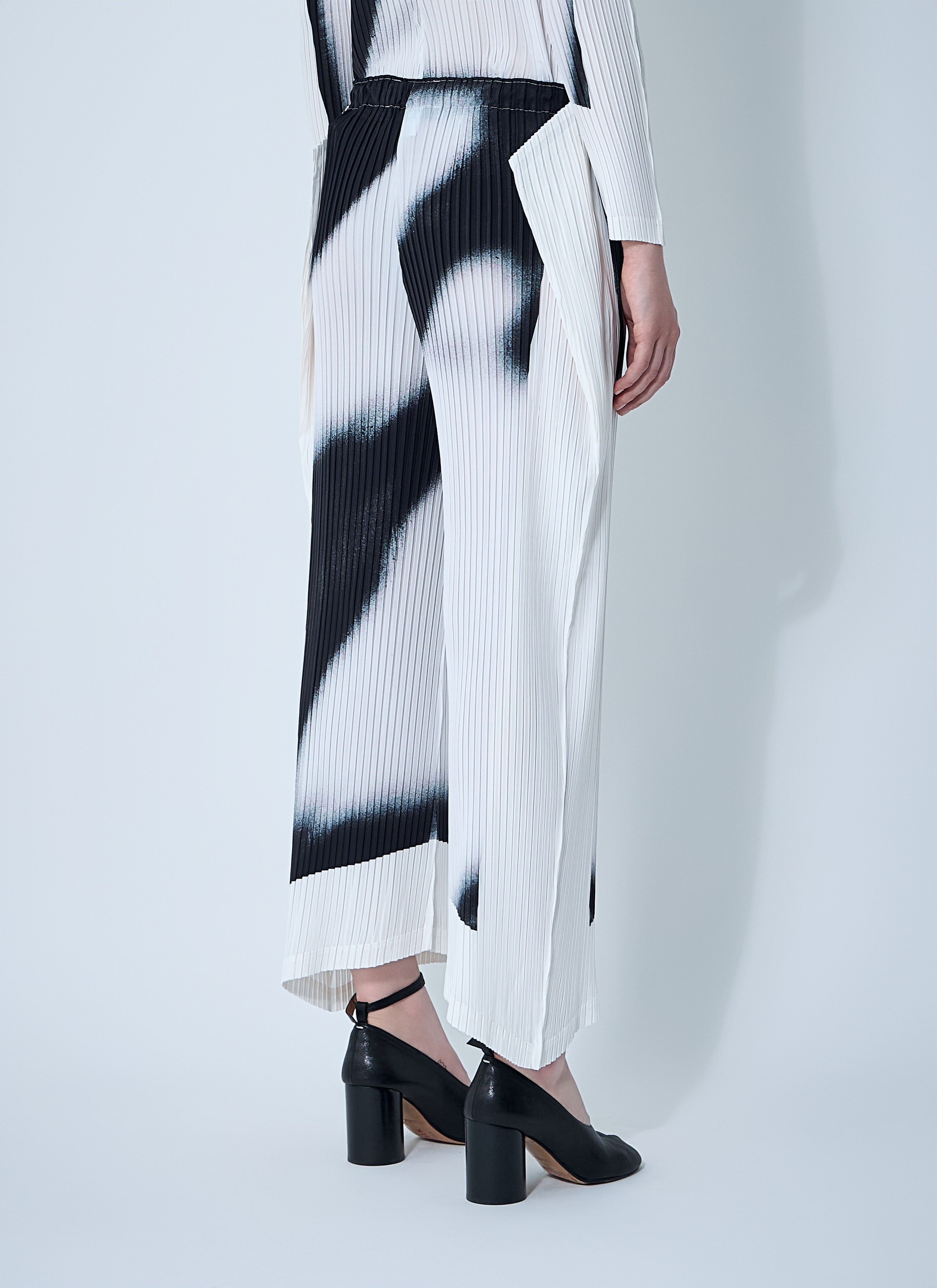 Shadow Study Pants - 4