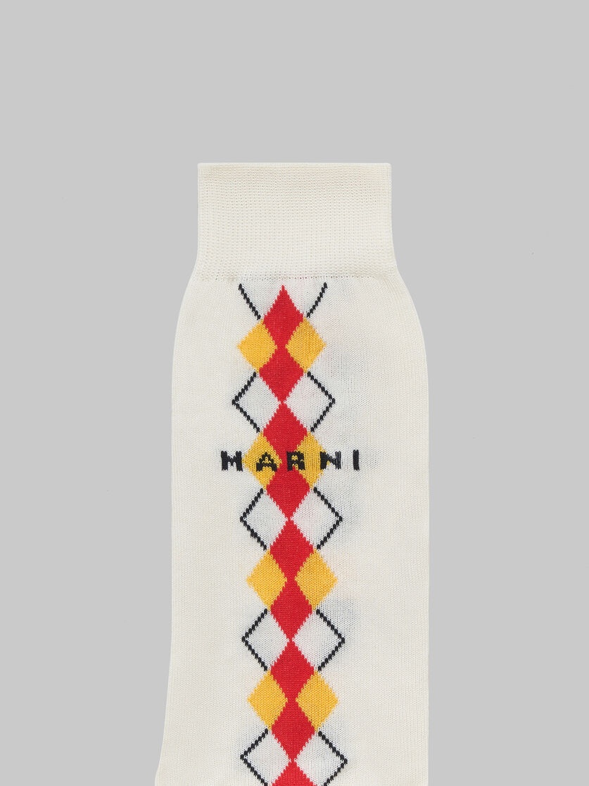 IVORY SOCKS WITH RED ARGYLE DETAIL - 3