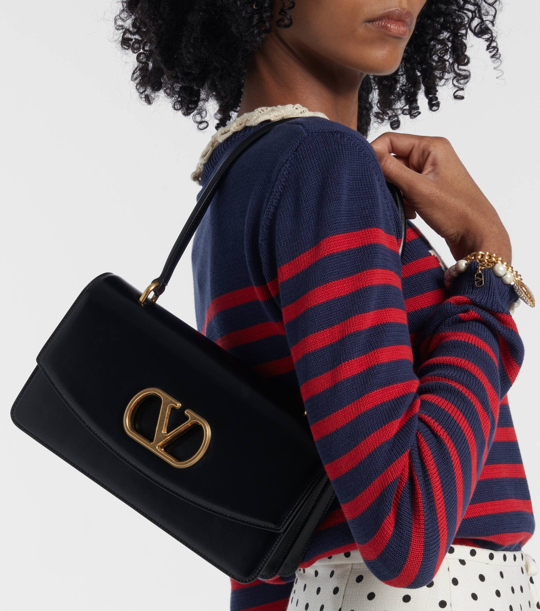 Vain Small VLogo leather shoulder bag - 7