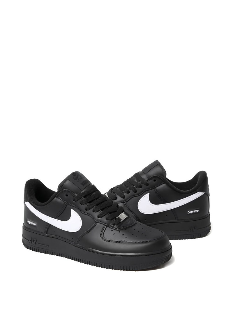 Nike Air Force 1 Low sneakers outlook