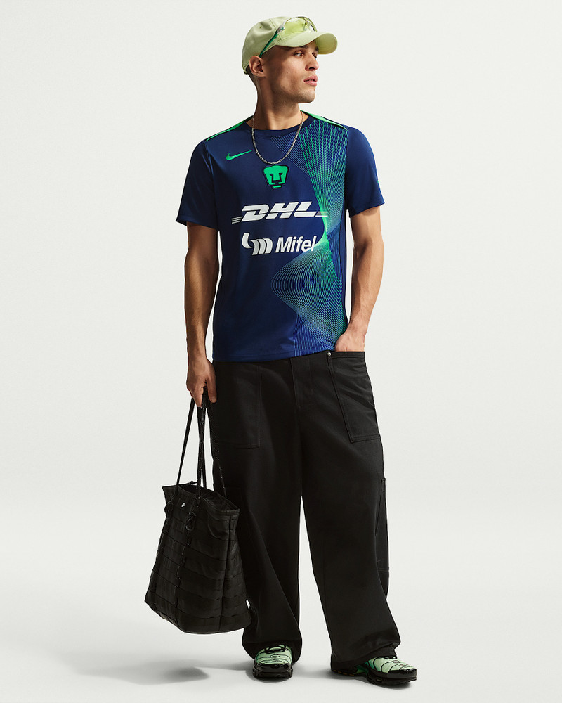 Pumas UNAM Academy Pro Men's Nike Dri-FIT Soccer Pre-Match Top 4