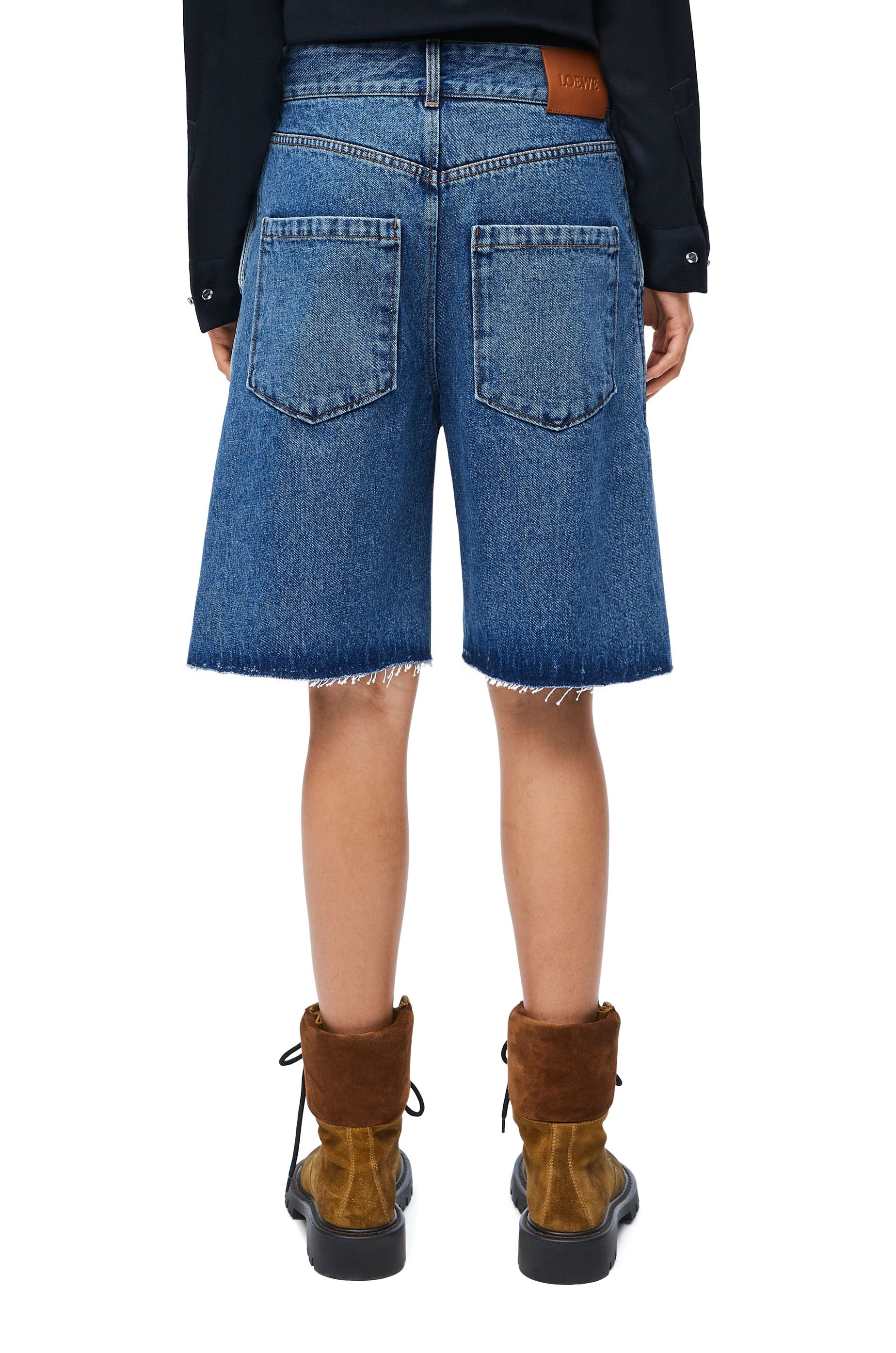 Anagram shorts in denim - 4