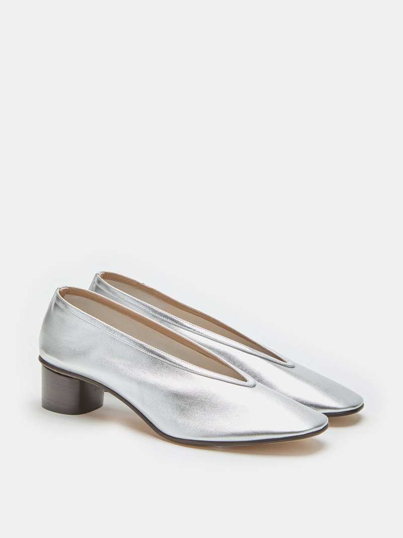 LE MONDE BÉRYL Luna Pump / Silver Leather outlook