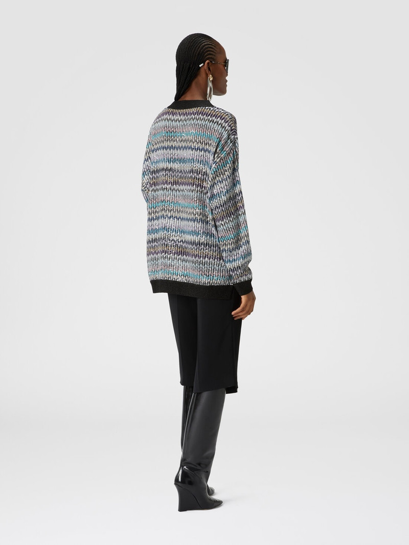 Oversized V-neck sweater with sequins 3
