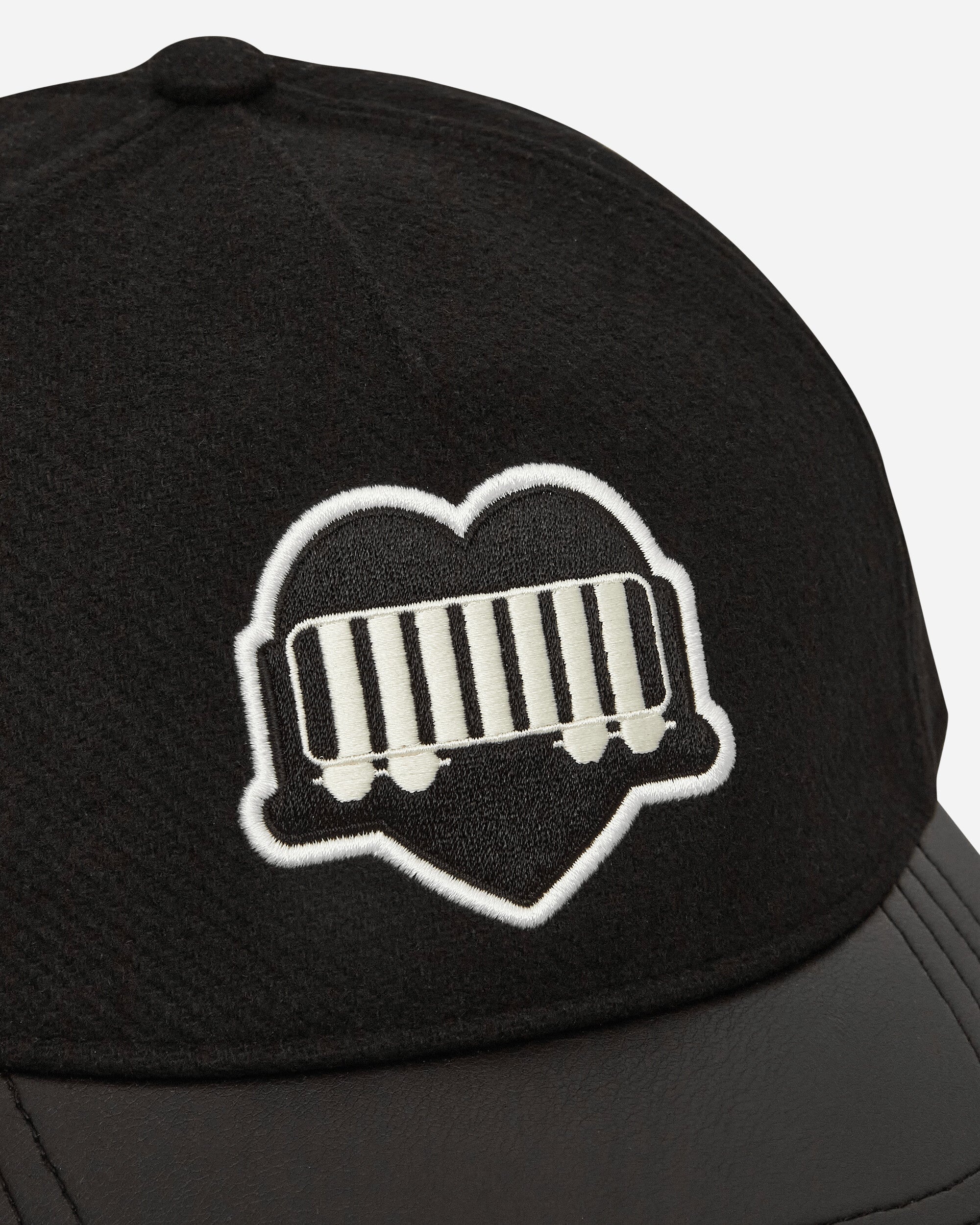 Carhartt Heart Train Cap Black | REVERSIBLE