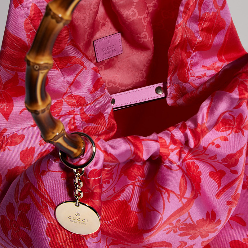 Silk maxi tote bag with bamboo handle 7