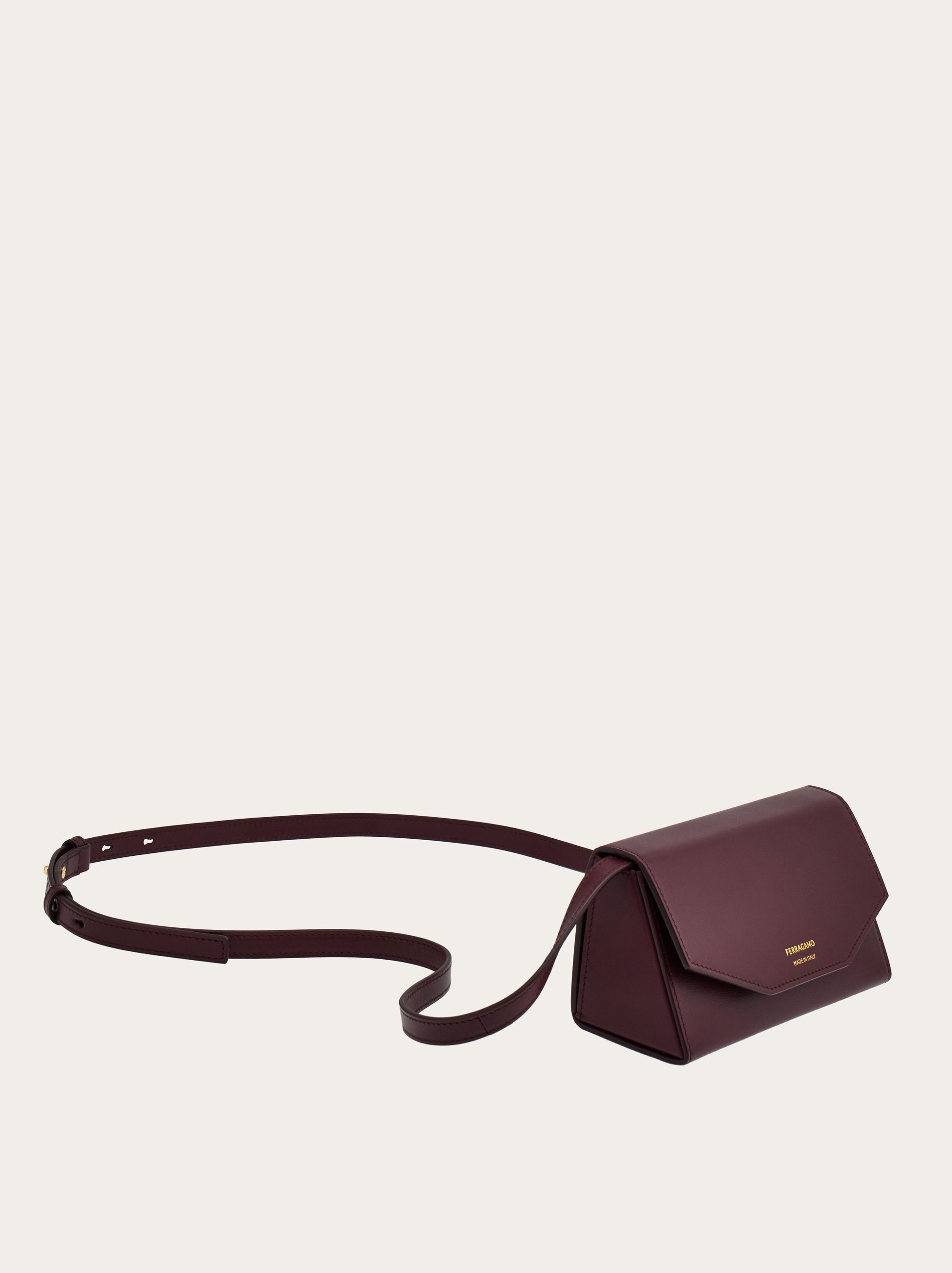 Compact crossbody bag 6