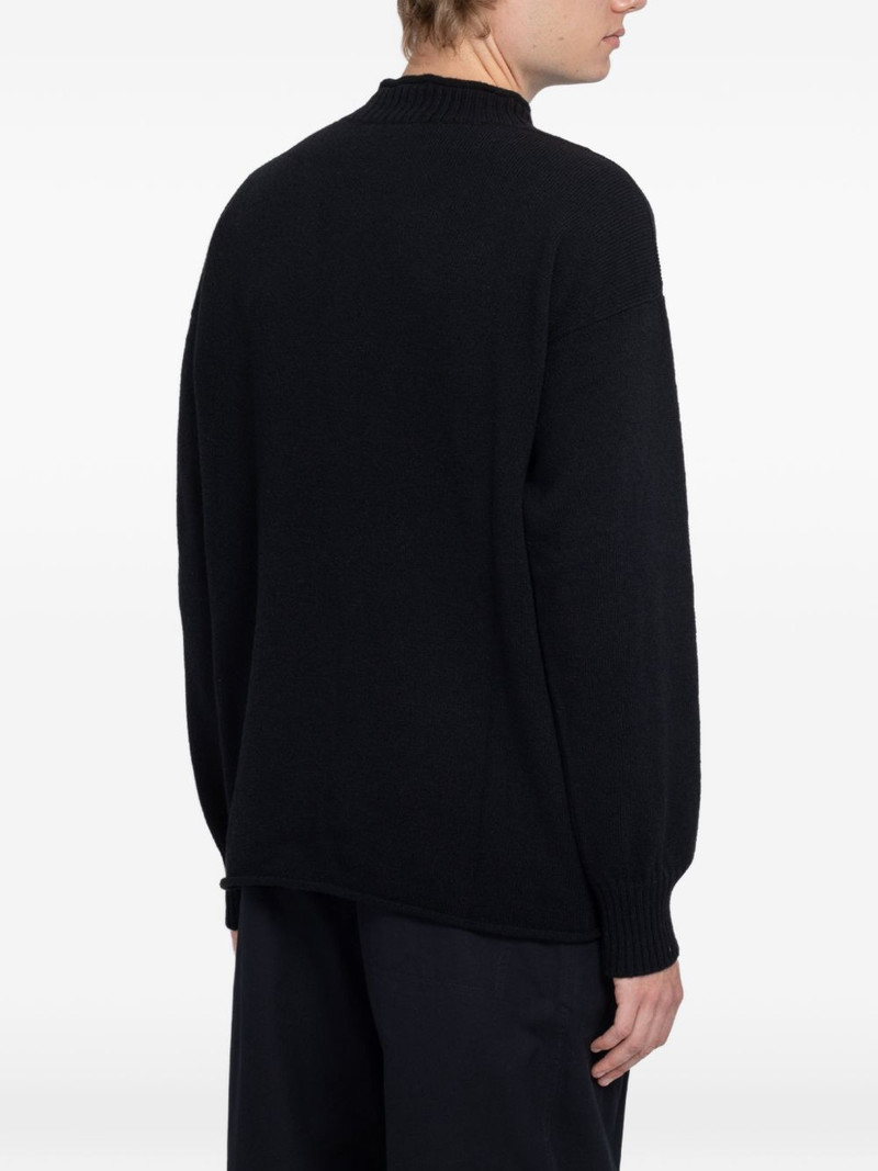 Guernsey-style irregular spun sweater 4