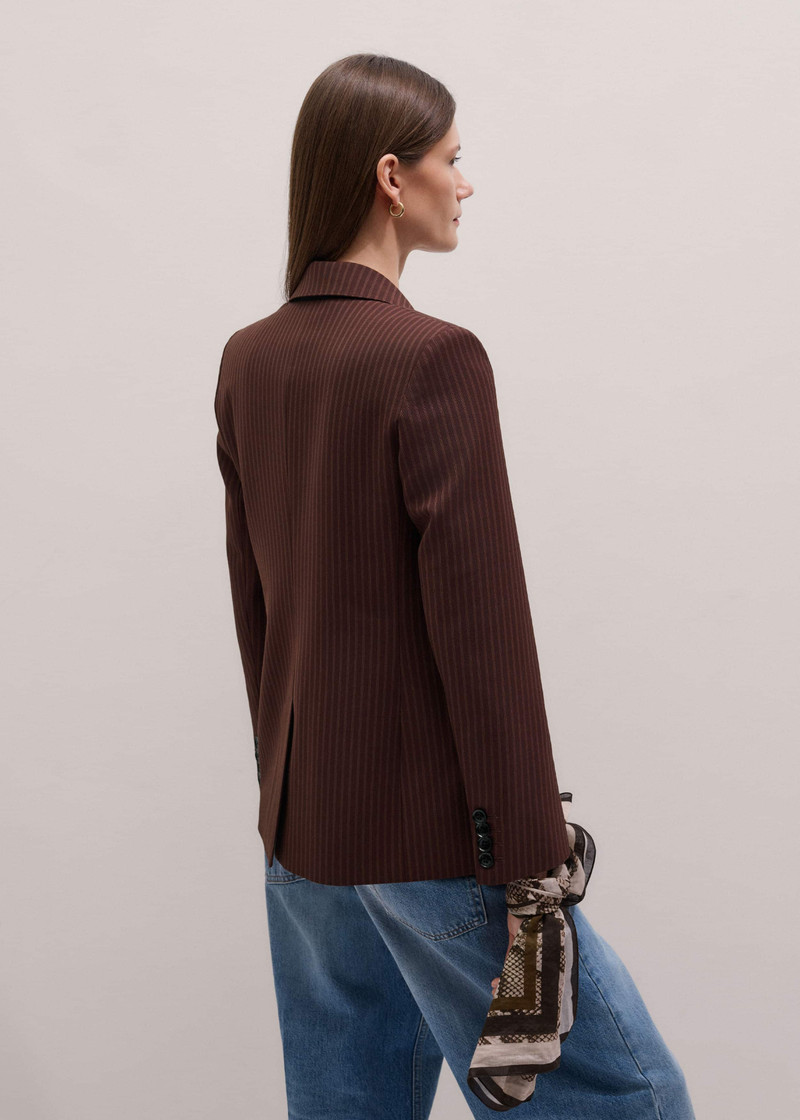 Sharp Shoulder Blazer 7