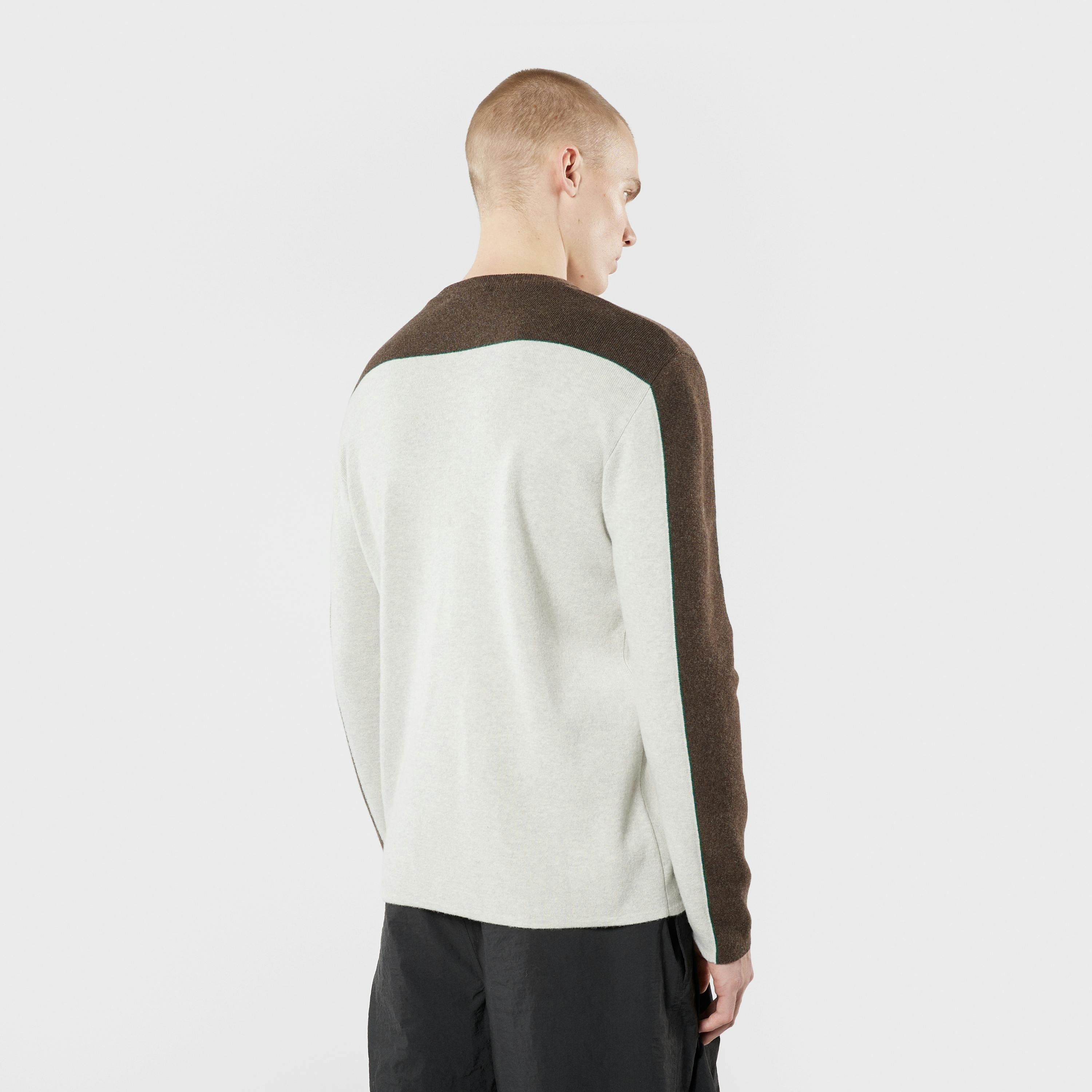 Vatnajökull Knitted Sweater (Unisex) - 3