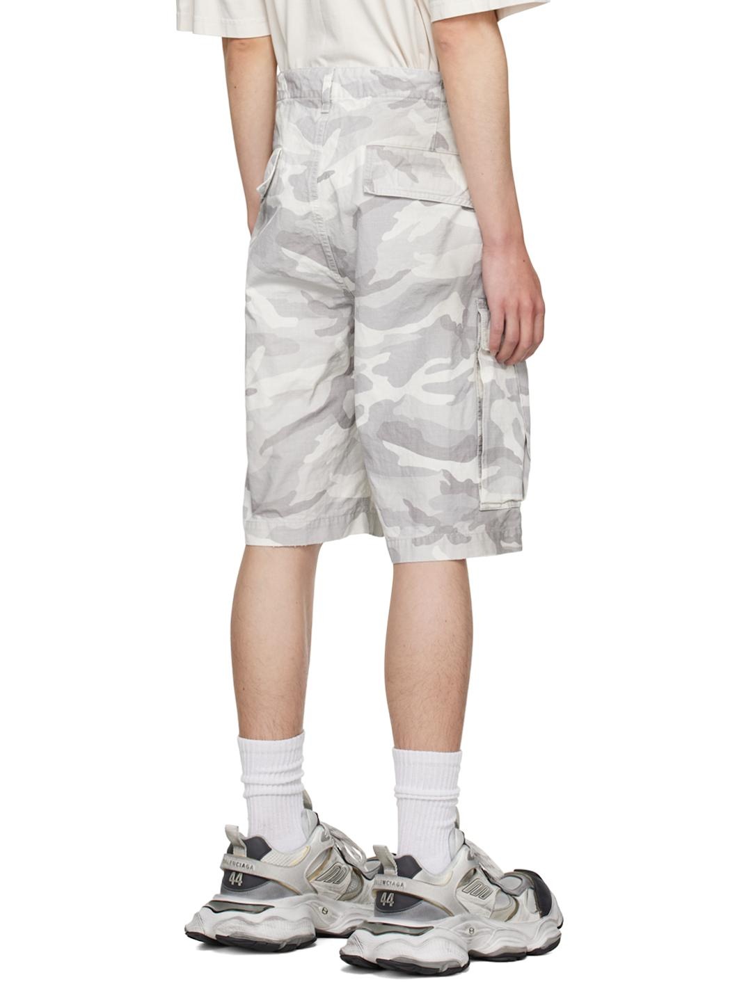 balanciaga似　camo baggy shorts カモショーツ BALENCIAGA Gray Camo Shorts | ssense | REVERSIBLE