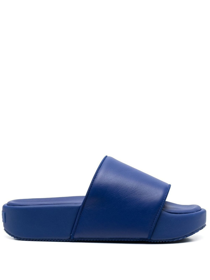 flatform logo-patch slides 1