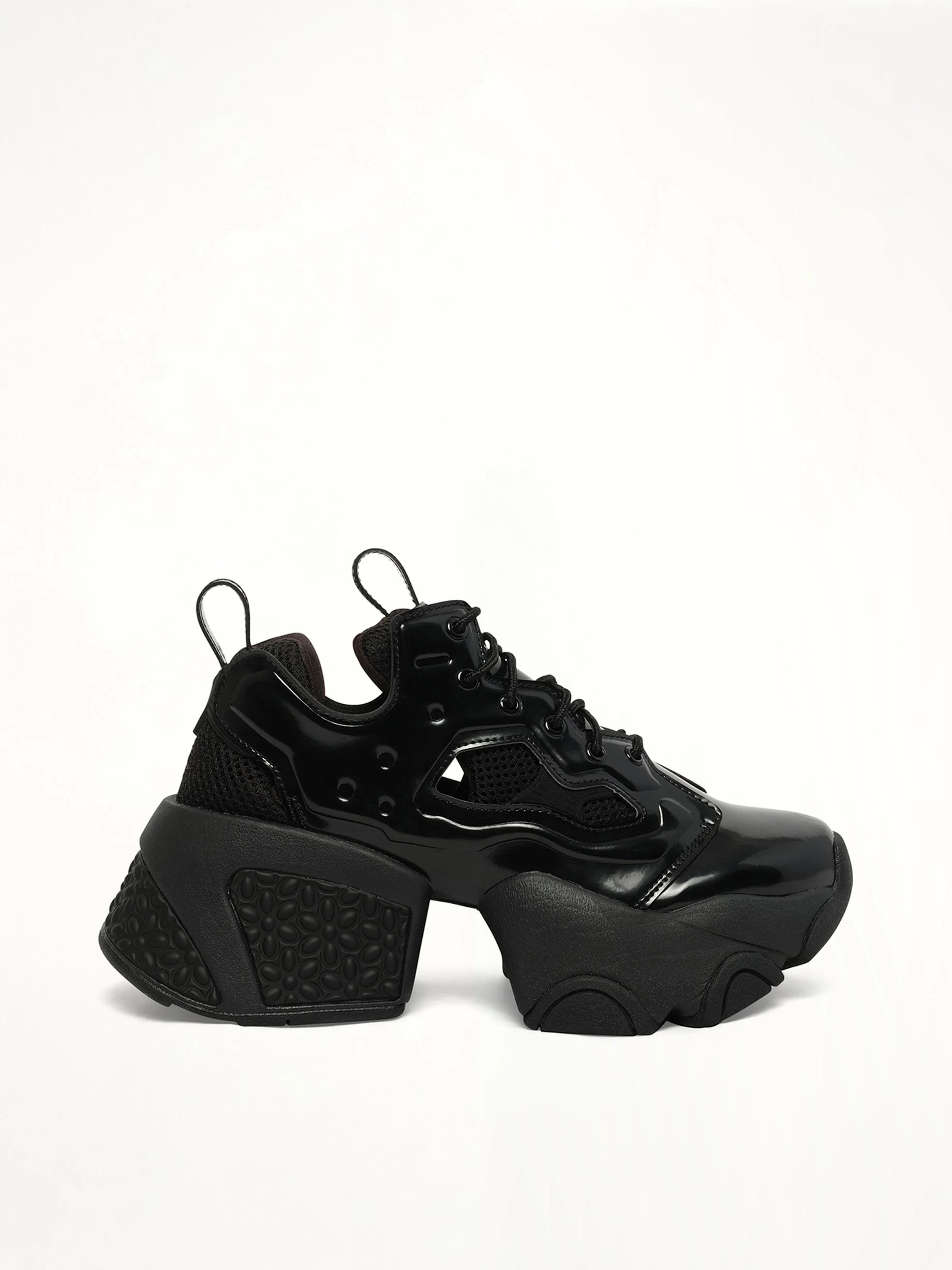 Noir Kei Ninomiya X Reebok Low Sneaker in Black - 1