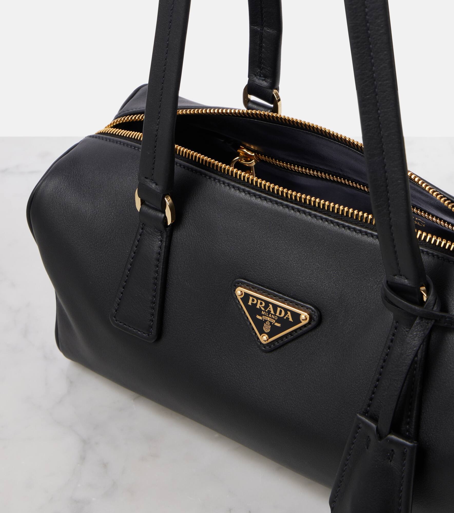 Medium leather shoulder bag - 3