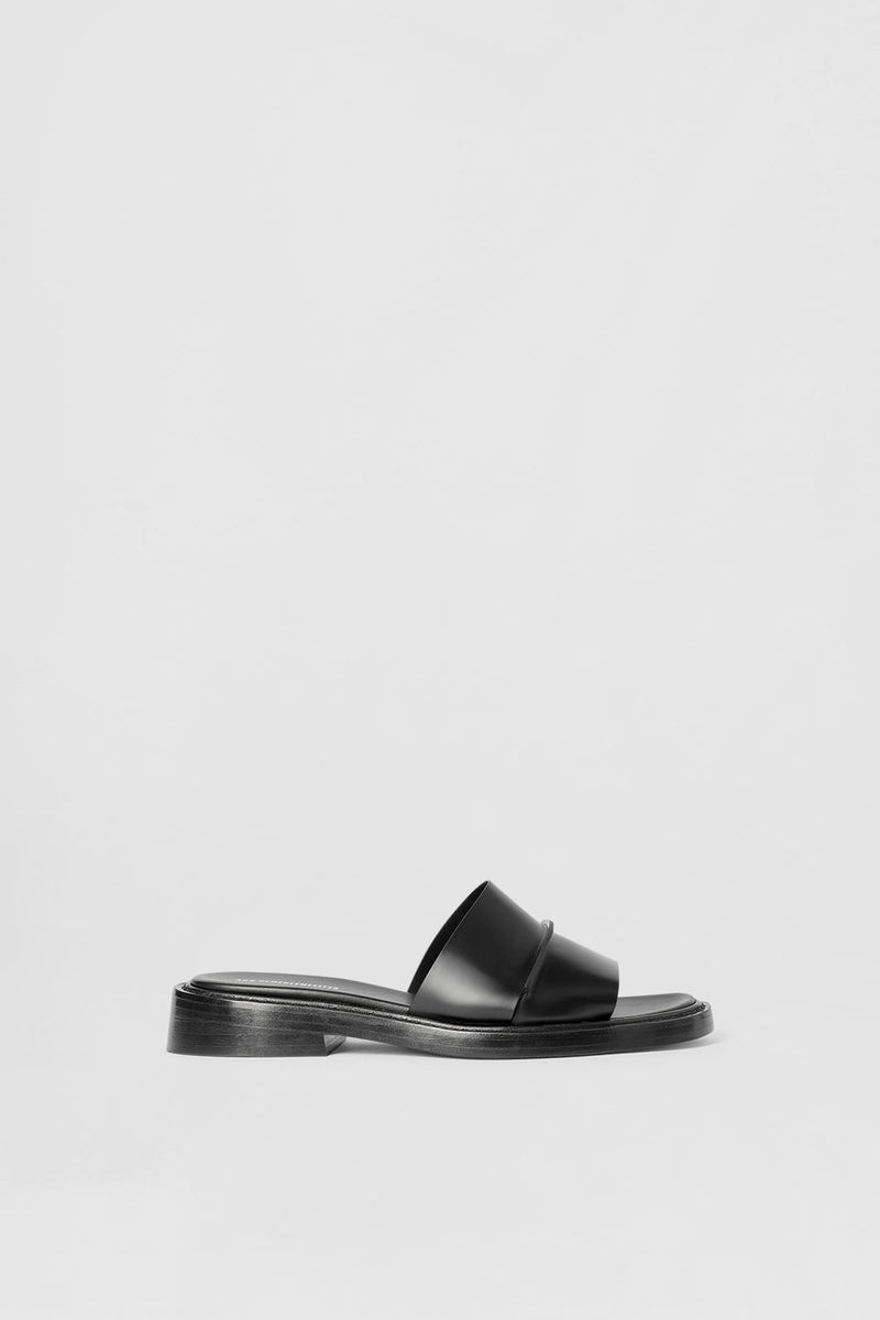 Ann Demeulemeester Pim Slides outlook
