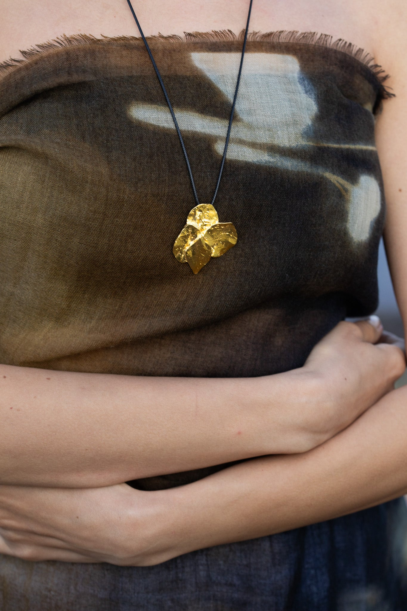 Bougainvillea Fleur Necklace - 3