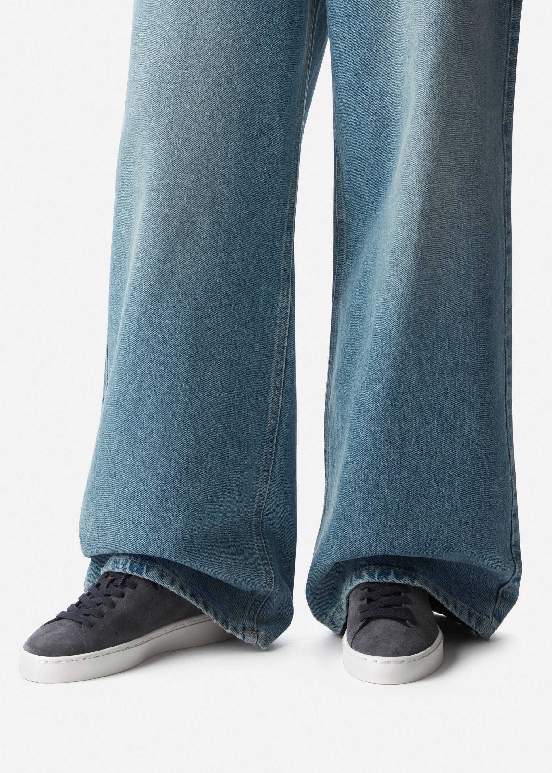 Court Suede Sneaker - 6