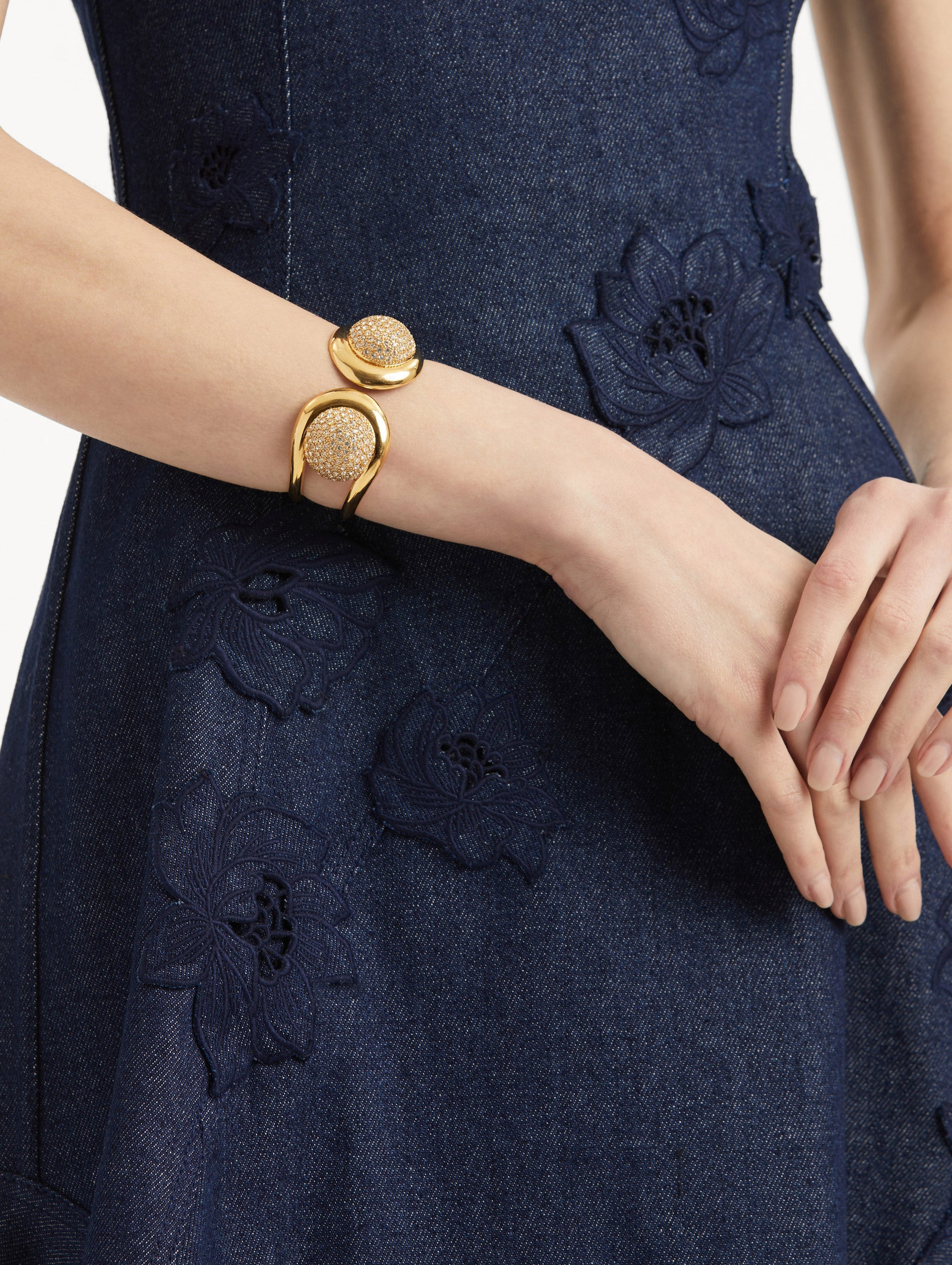 PAVÉ DOMED CUFF BRACELET - 2