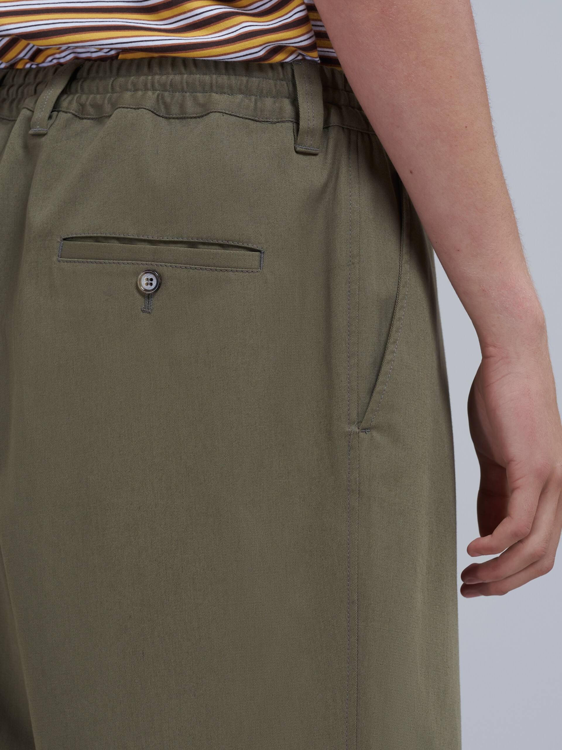 GABARDINE COTTON CROPPED TROUSERS - 4