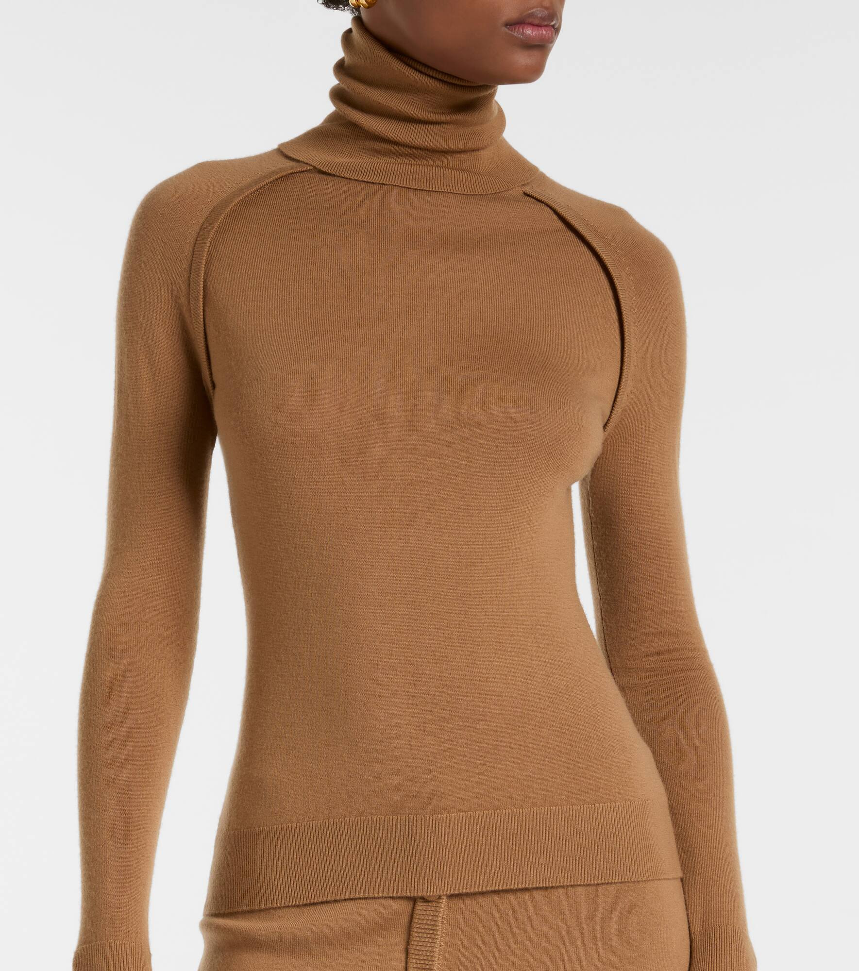 Wool turtleneck sweater - 6