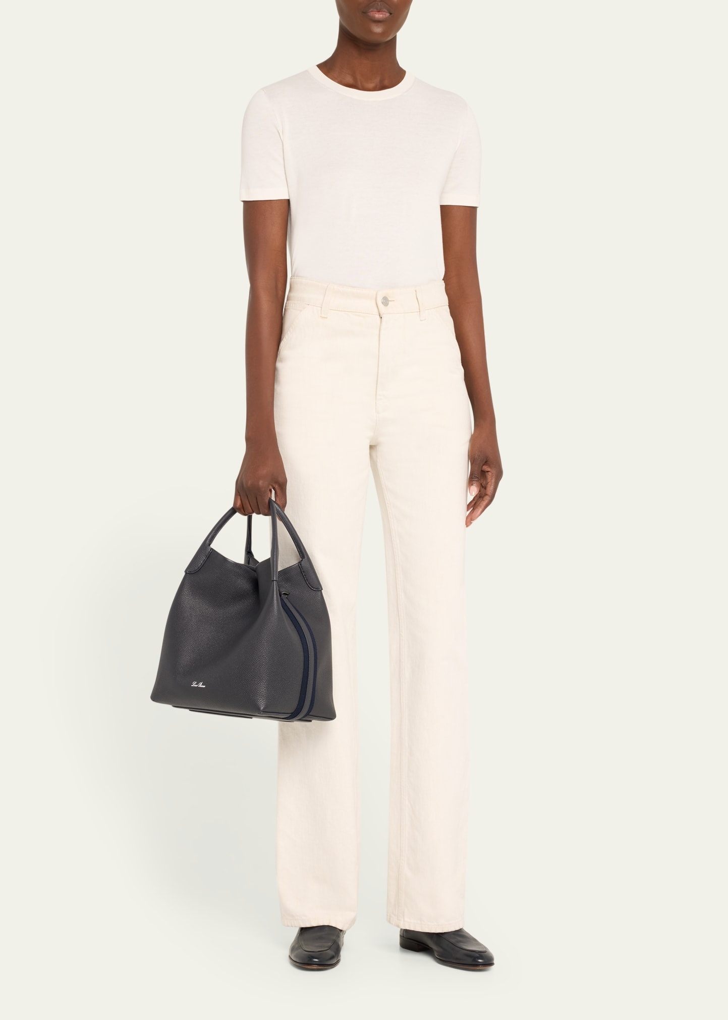 Large Bale Fine-Grain Leather Bag - 5