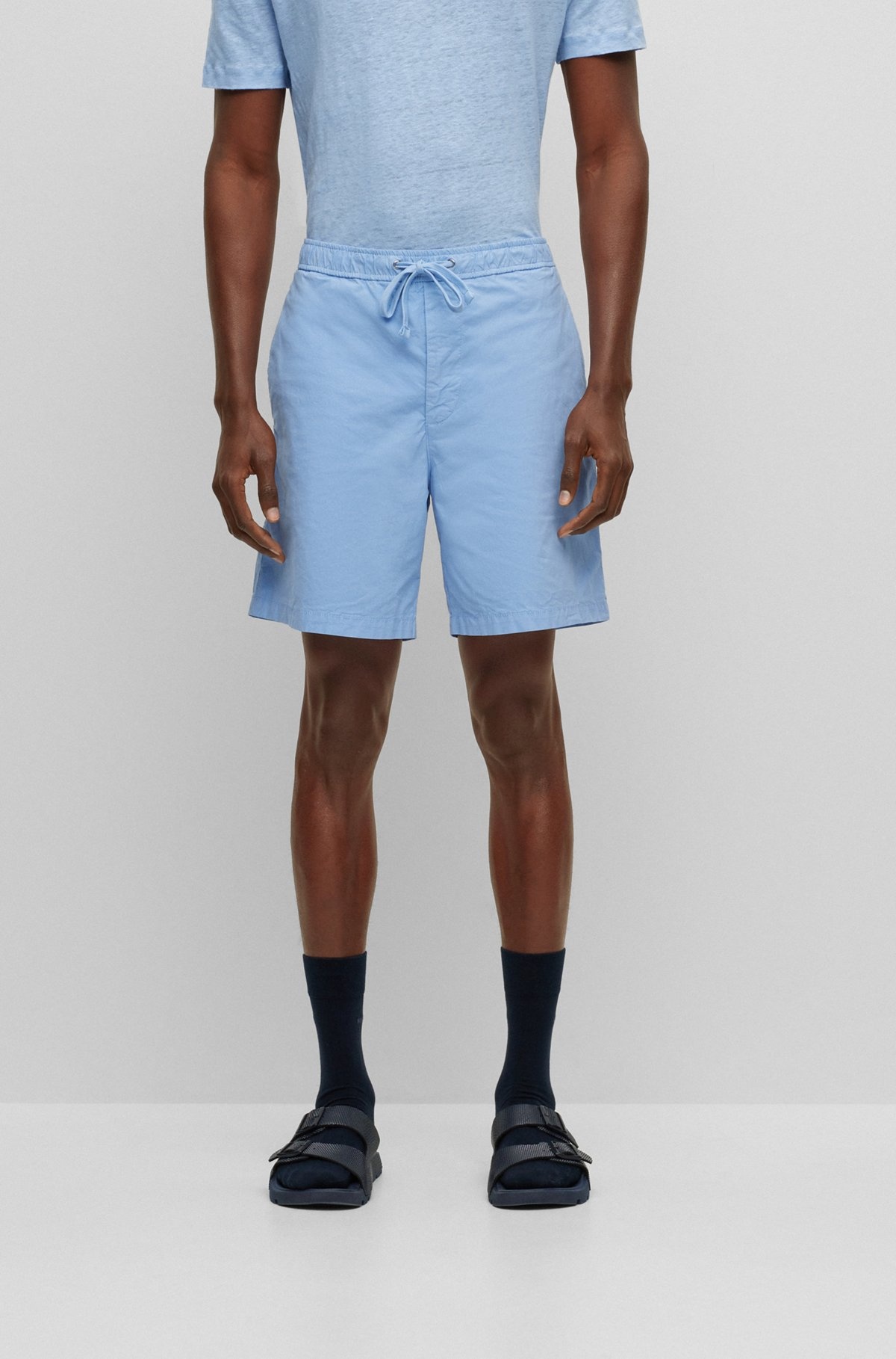 REGULAR-FIT SHORTS IN PAPER-TOUCH STRETCH COTTON - 2