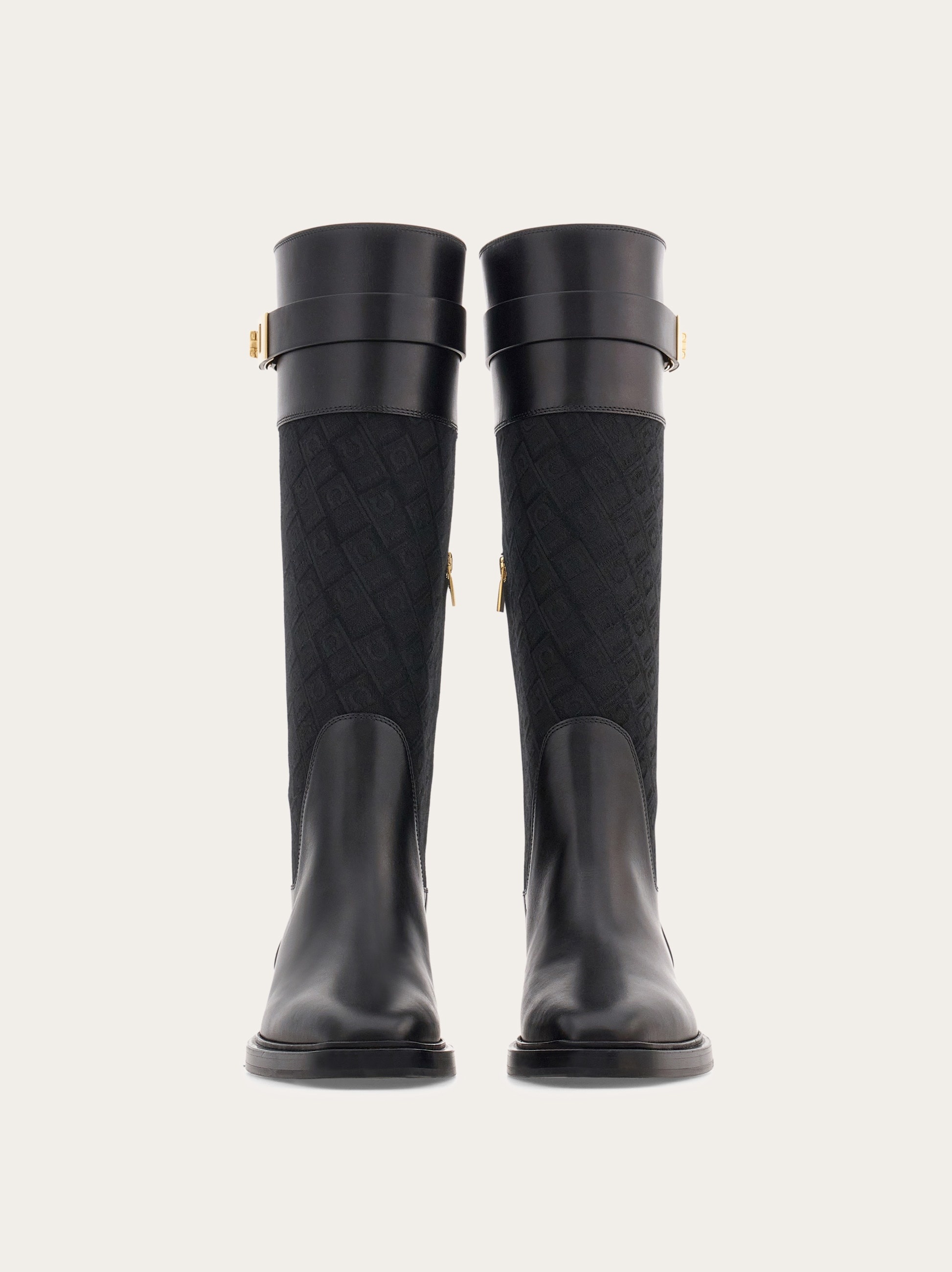 Hug buckle boot - 2