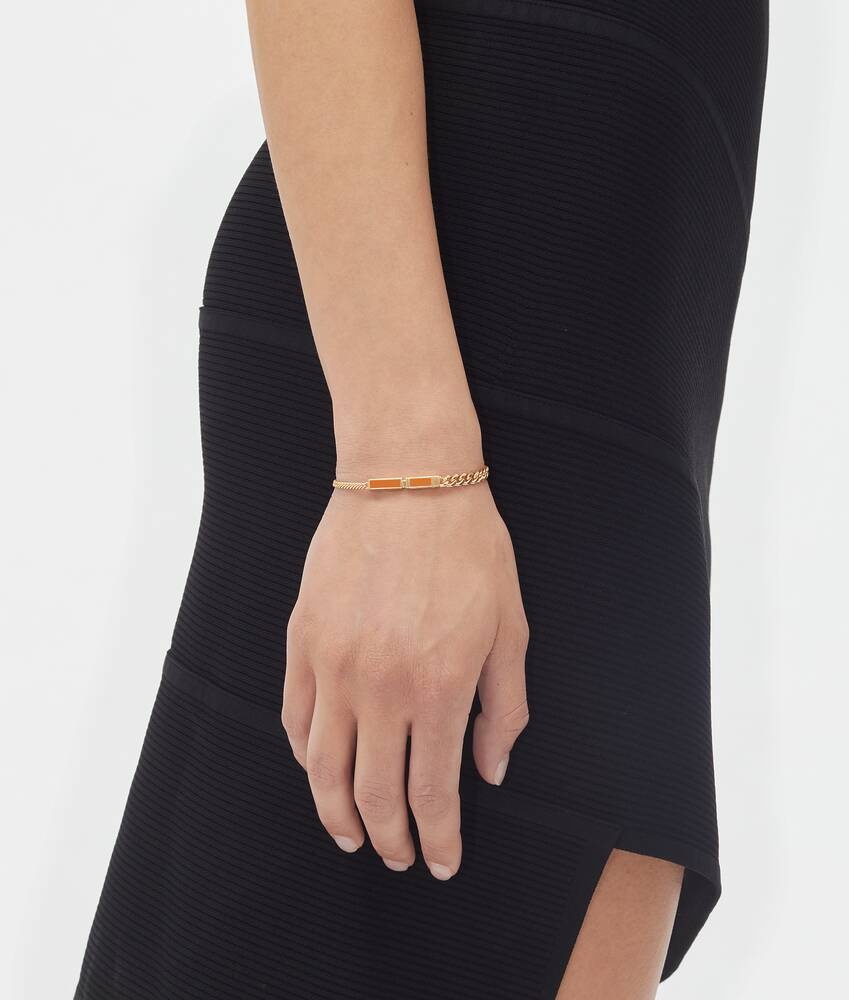 chains - 3