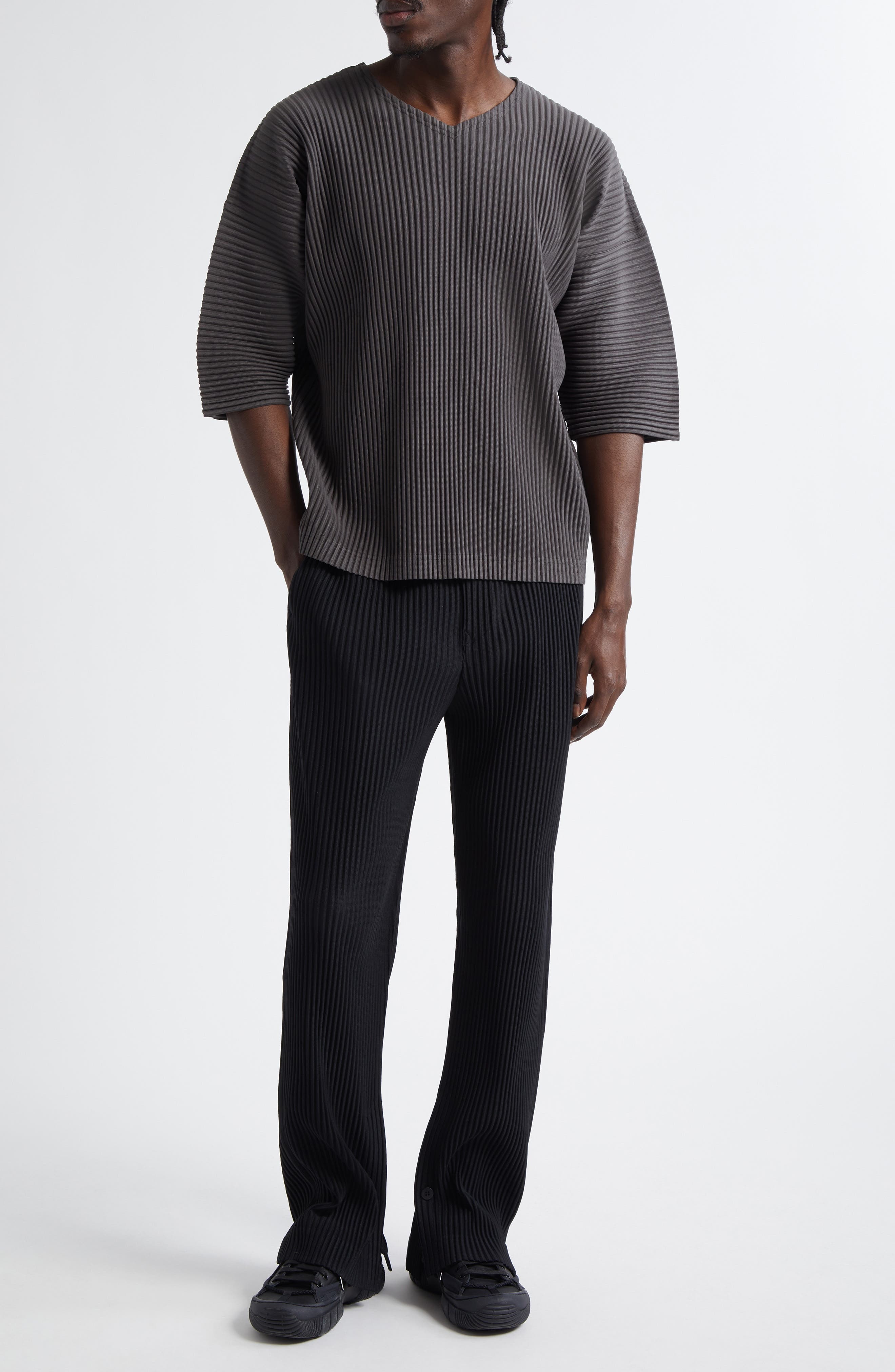 Homme Plissé Issey Miyake Monthly Colors March V-Neck Shirt in Charcoal Gray at Nordstrom - 2
