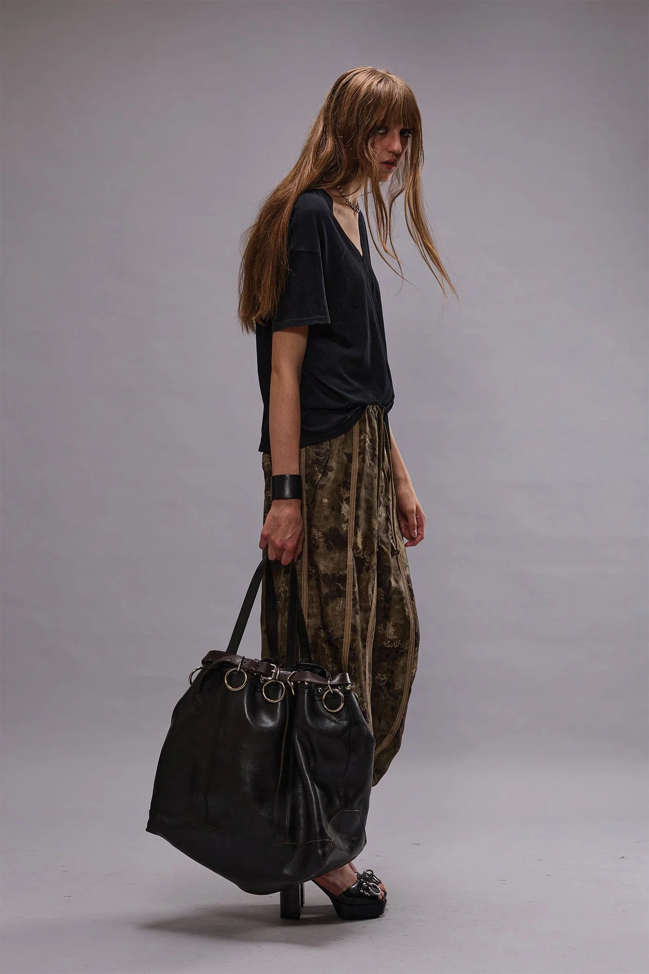 BALLOON PANTS WITH DOUBLE SEAM - OLIVE FLORAL - 1