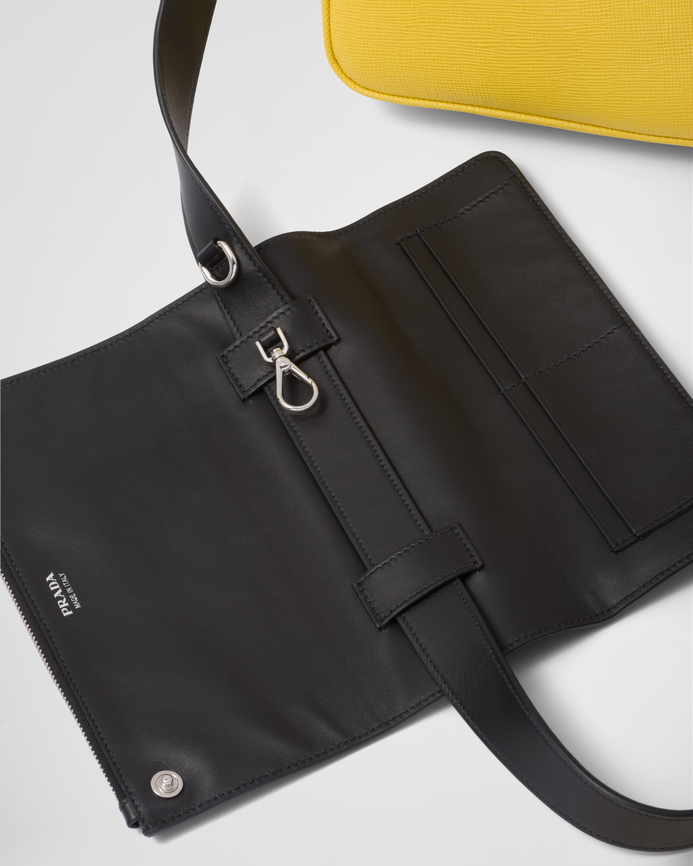 Saffiano leather and leather shoulder bag - 7