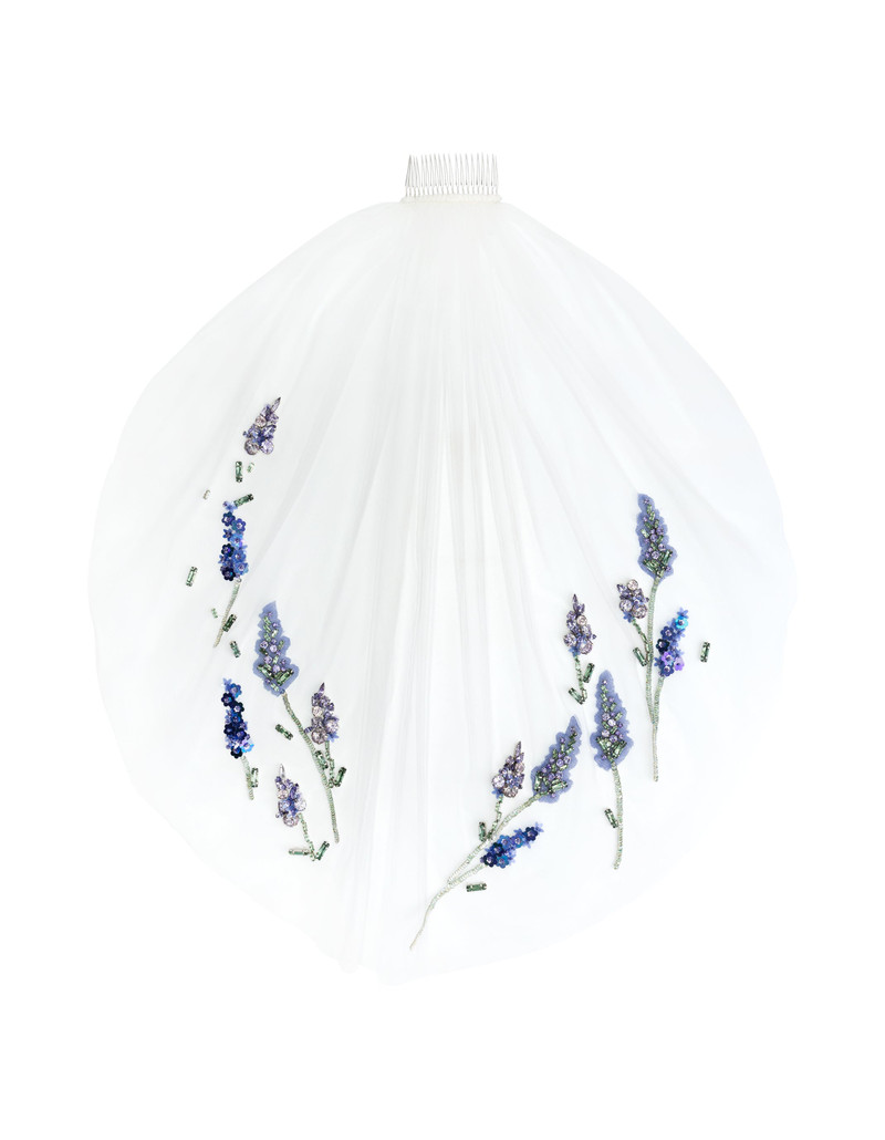 Hand-embroidered veil Lavender 1