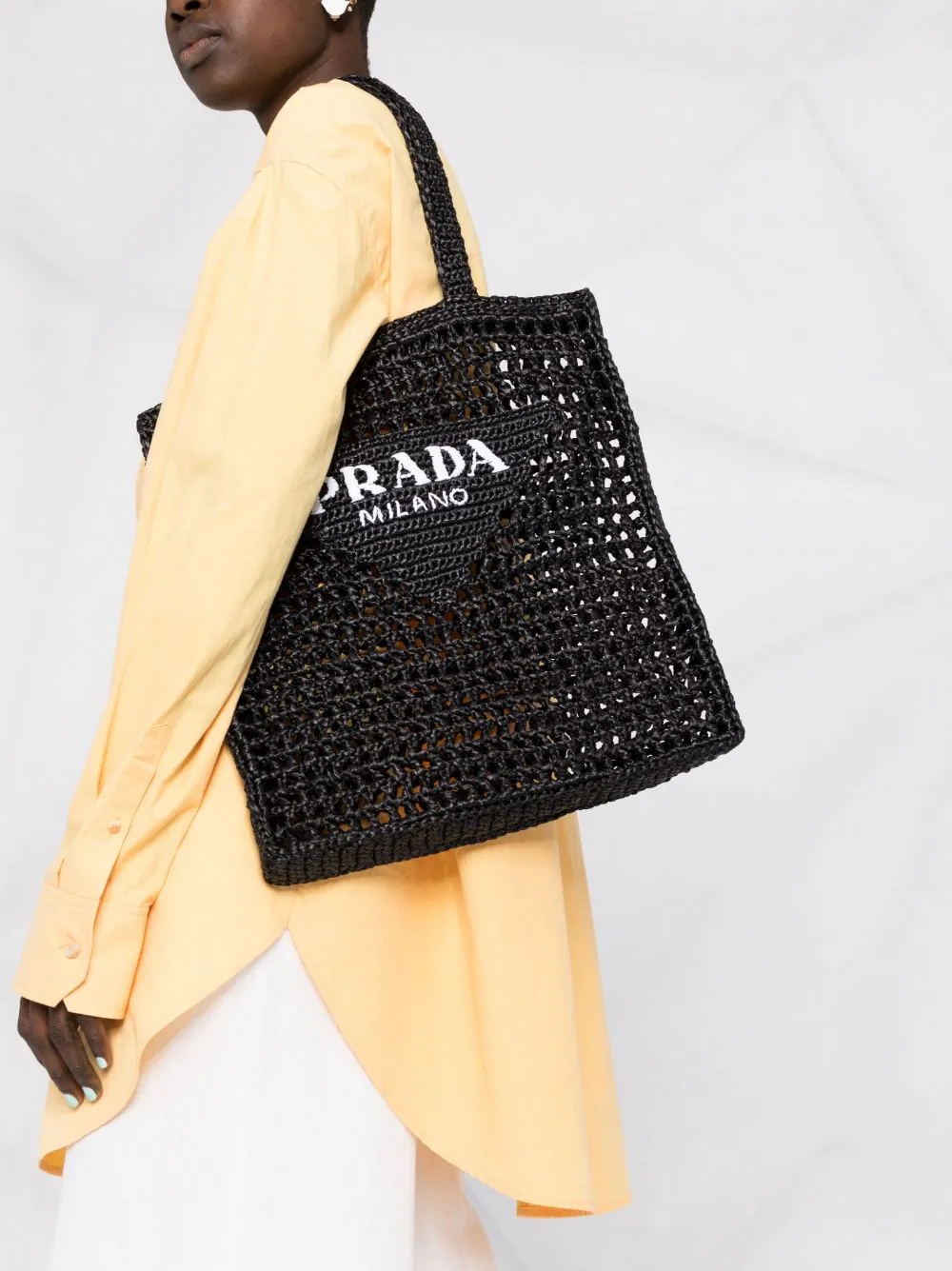 interwoven-design logo-print shoulder bag - 3