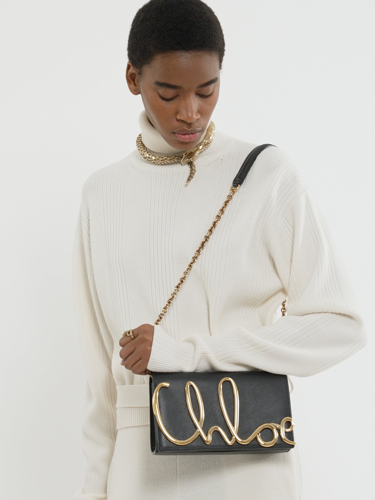 THE CHLOÉ ICONIC CROSSBODY BAG IN SOFT LEATHER - 4